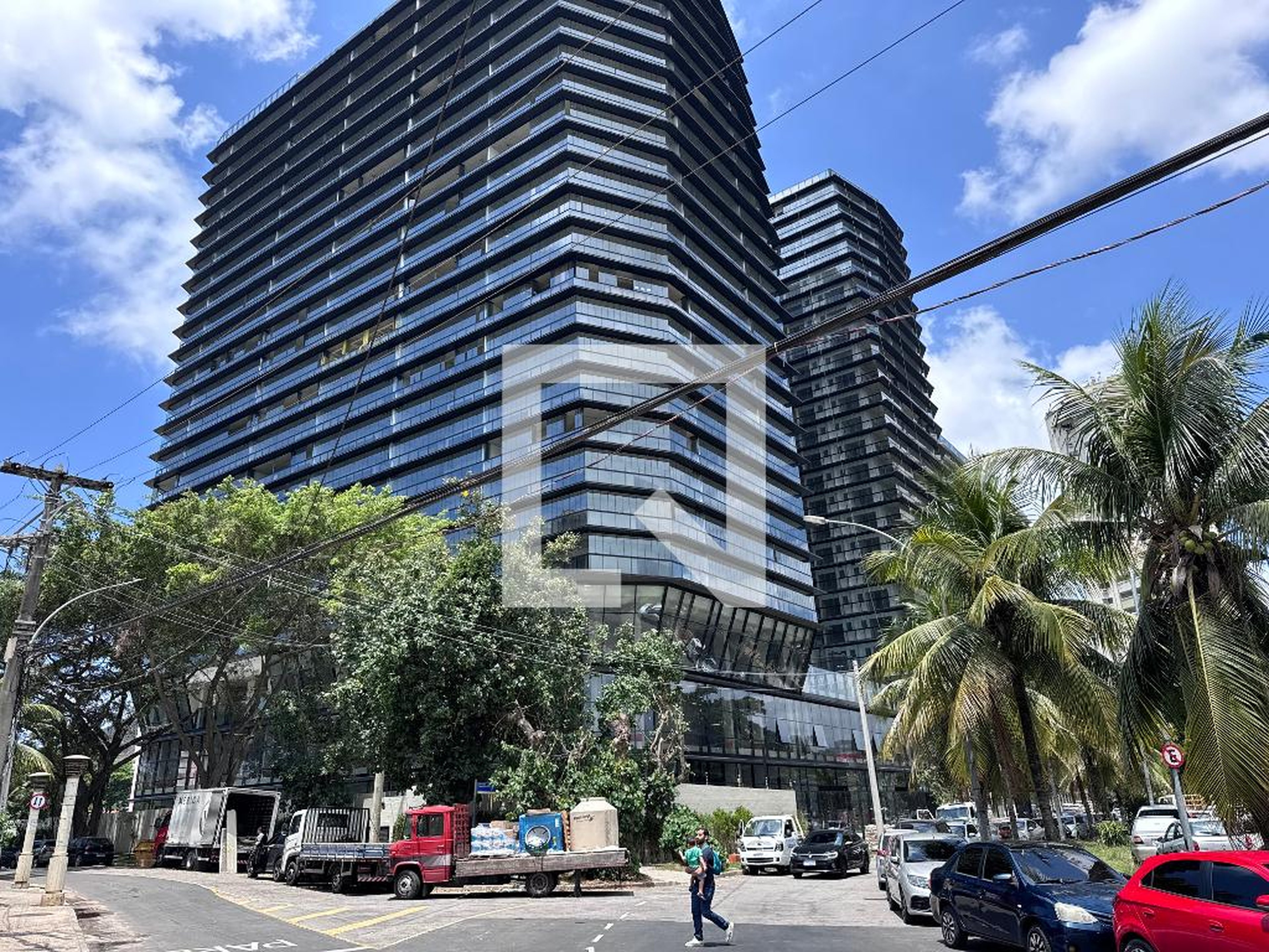 Fachada Condomínio em Avenida José Luiz Ferraz, 1155