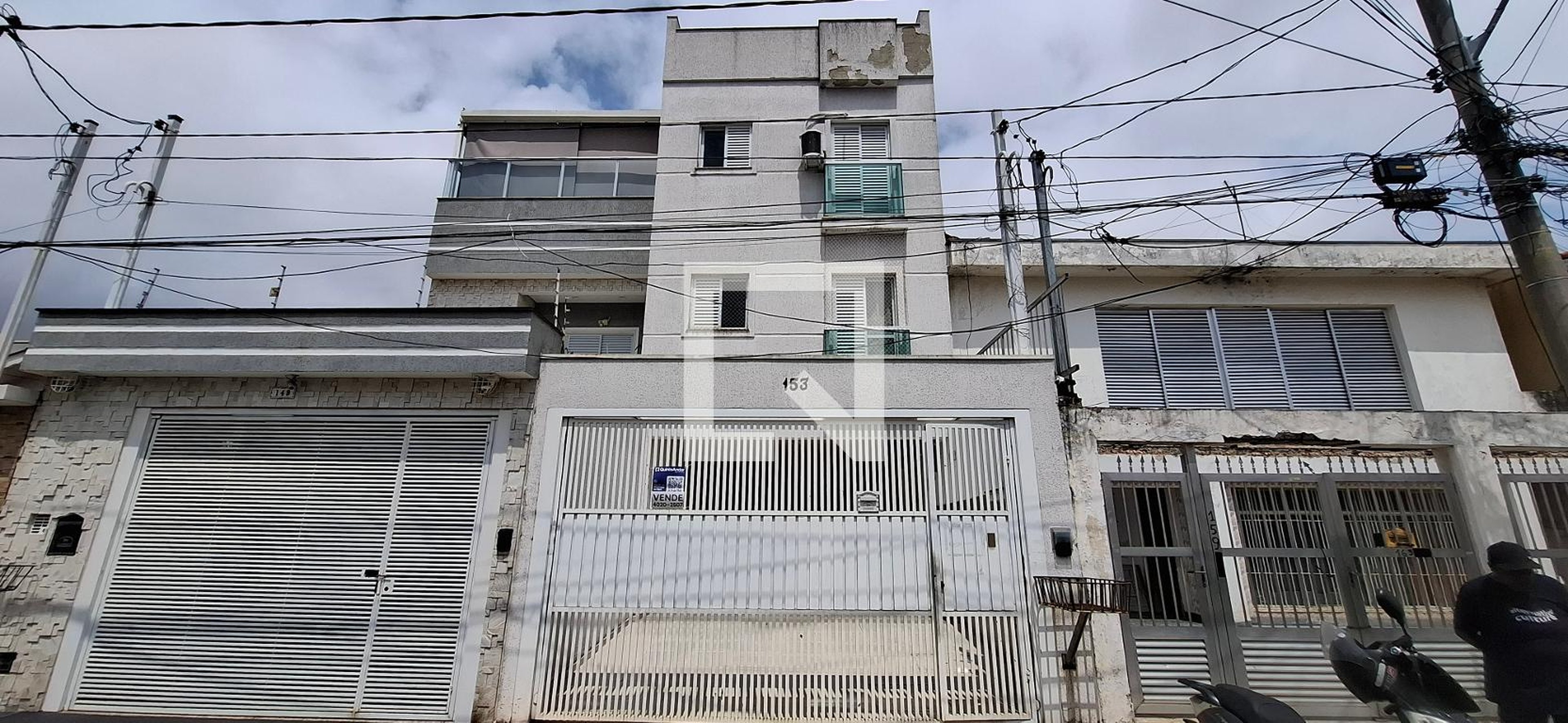 Fachada Condomínio em Rua Mucuri, 153