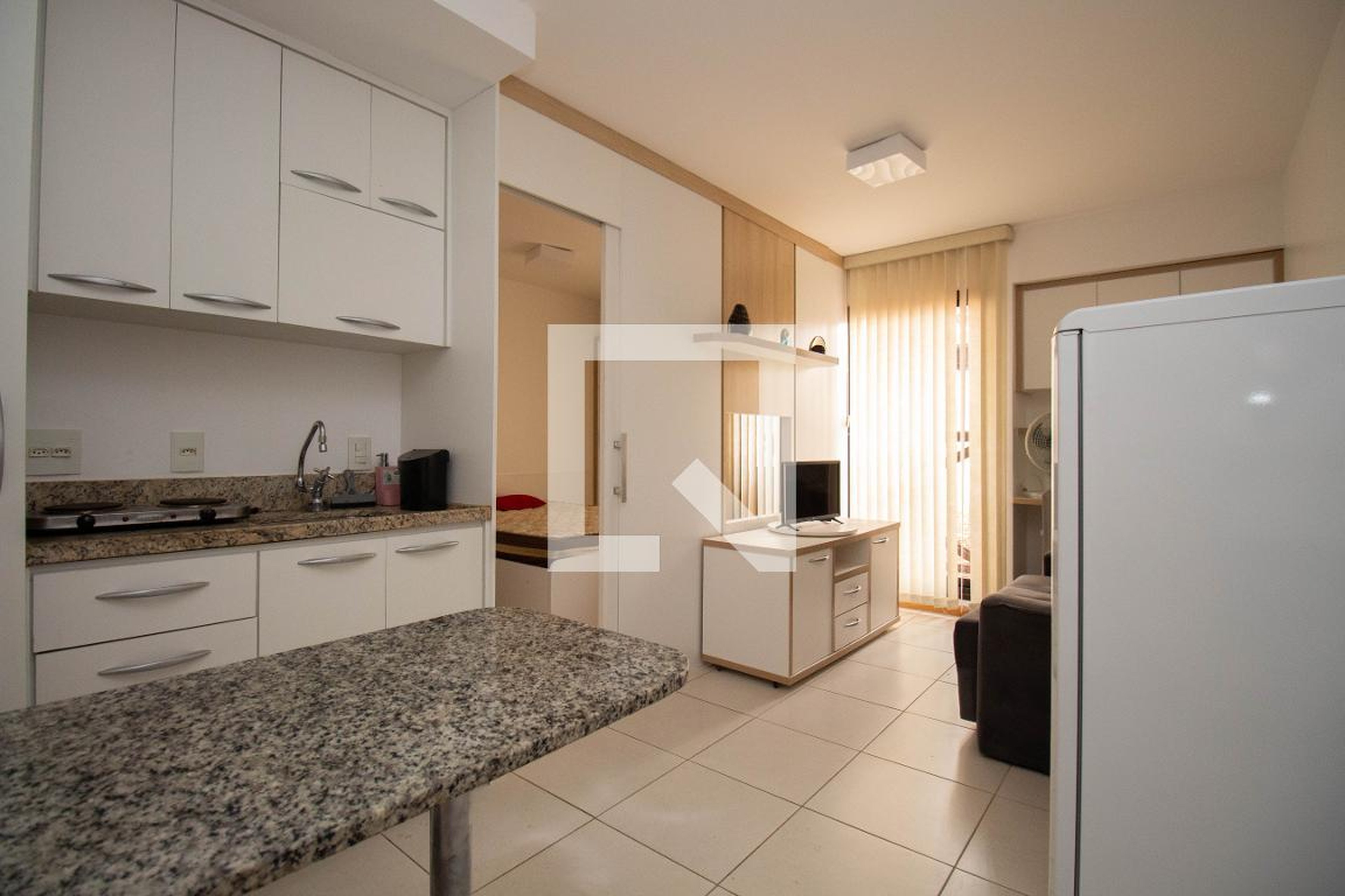 Hall Condomínio em Shin Ca 2, 05