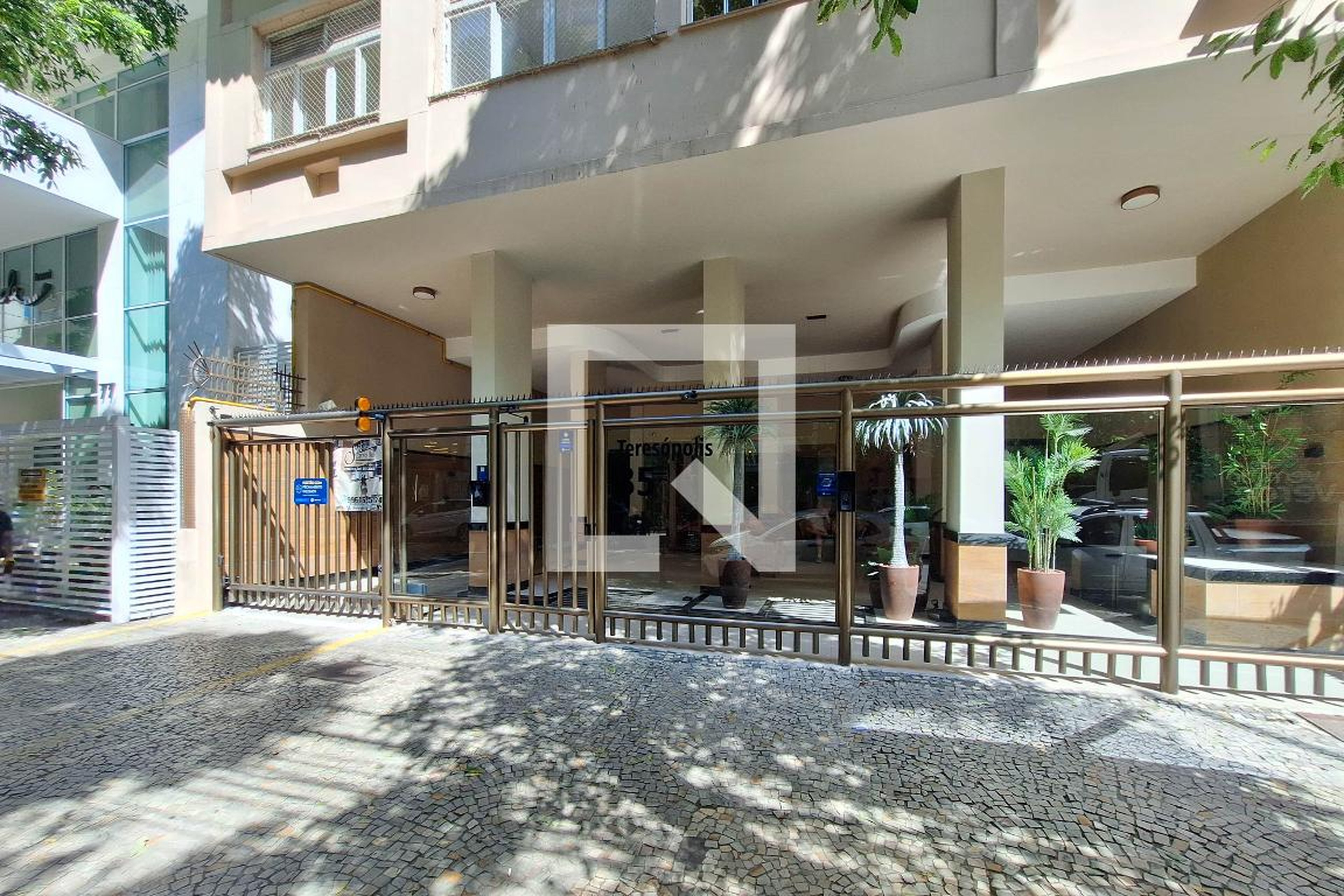 Fachada Condomínio Teresopolis