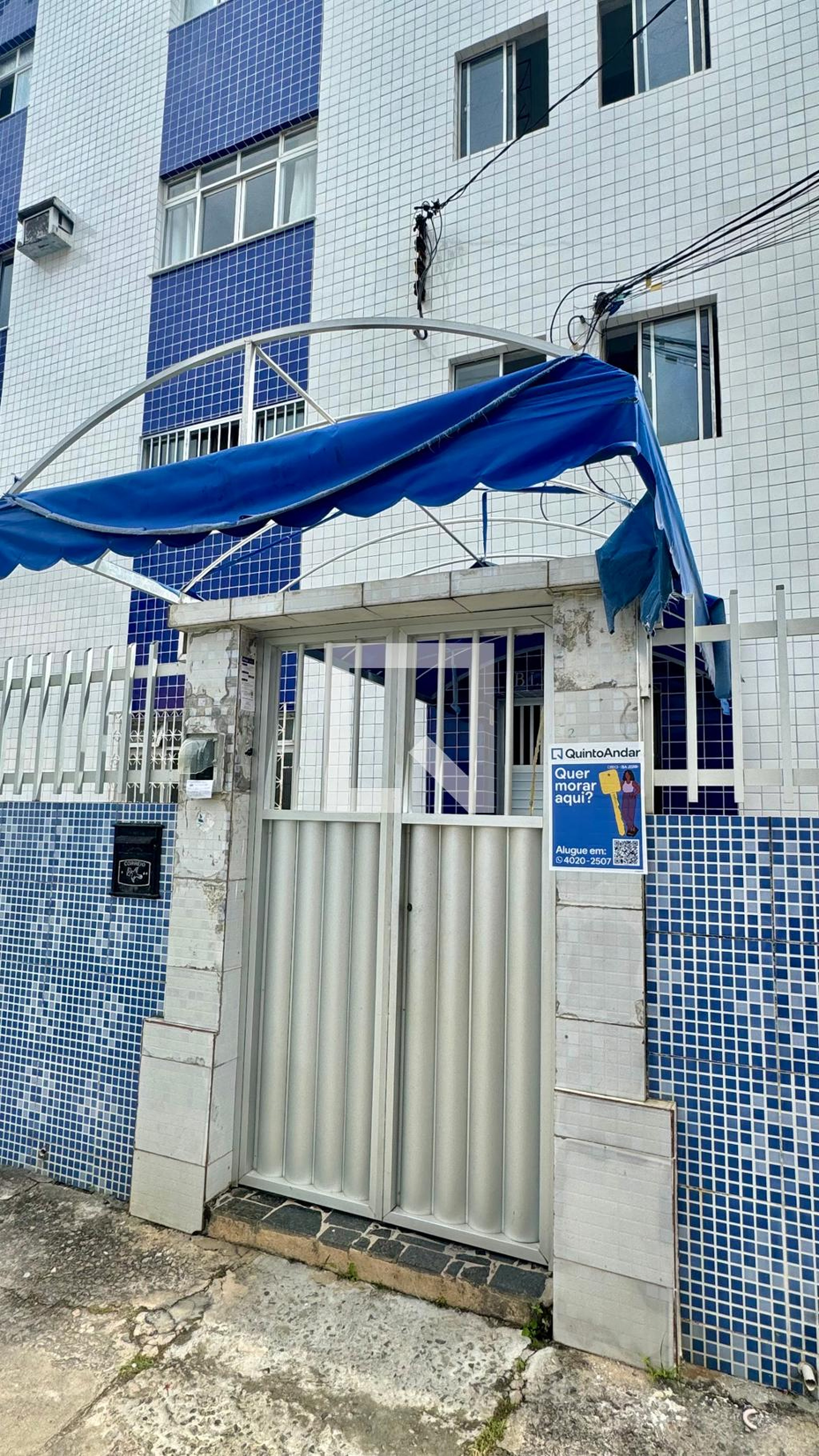 Fachada Condomínio em Rua Eunápolis, 61