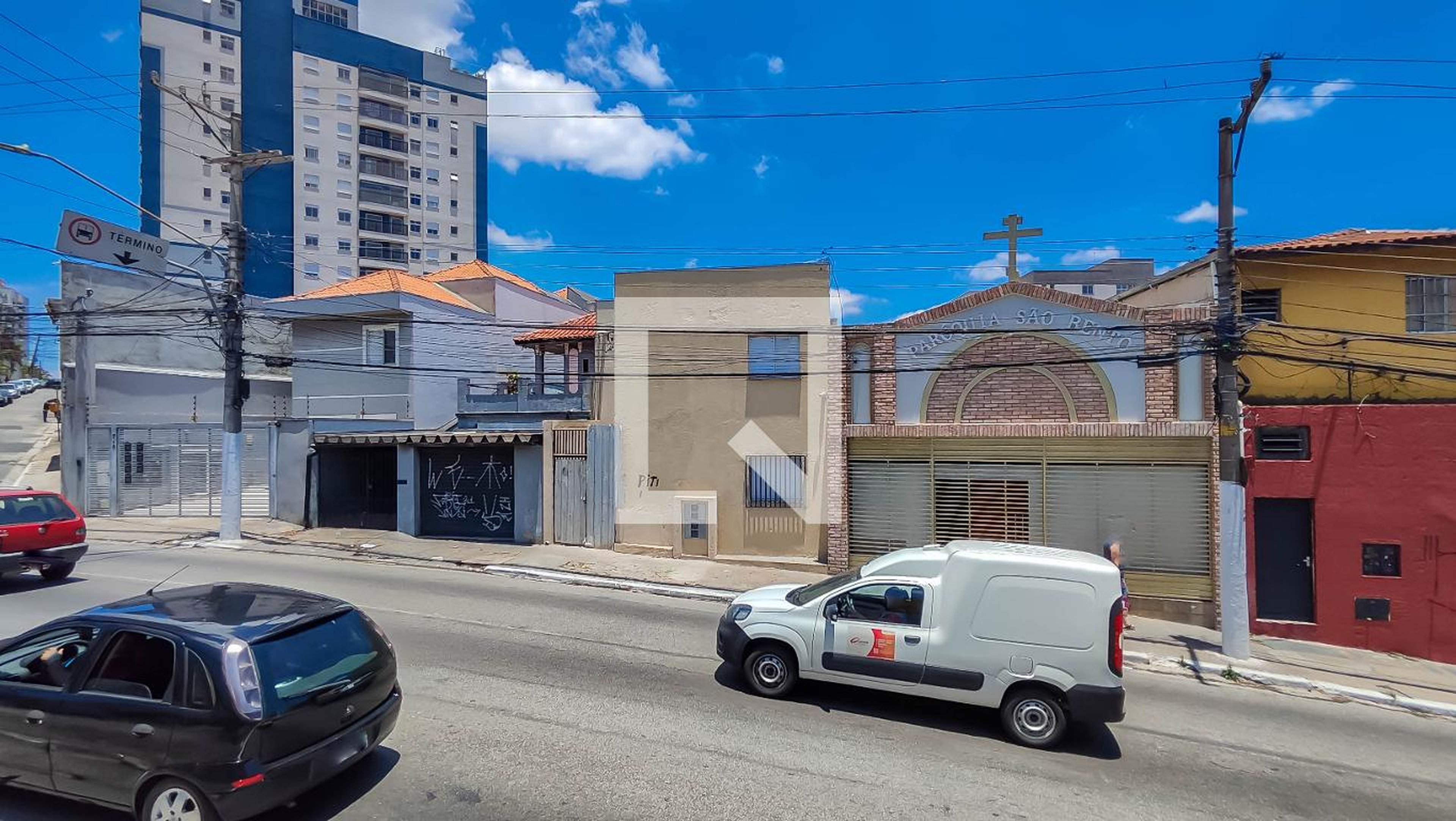 Fachada do Prédio Condomínio em Avenida Álvaro Machado Pedrosa, 702