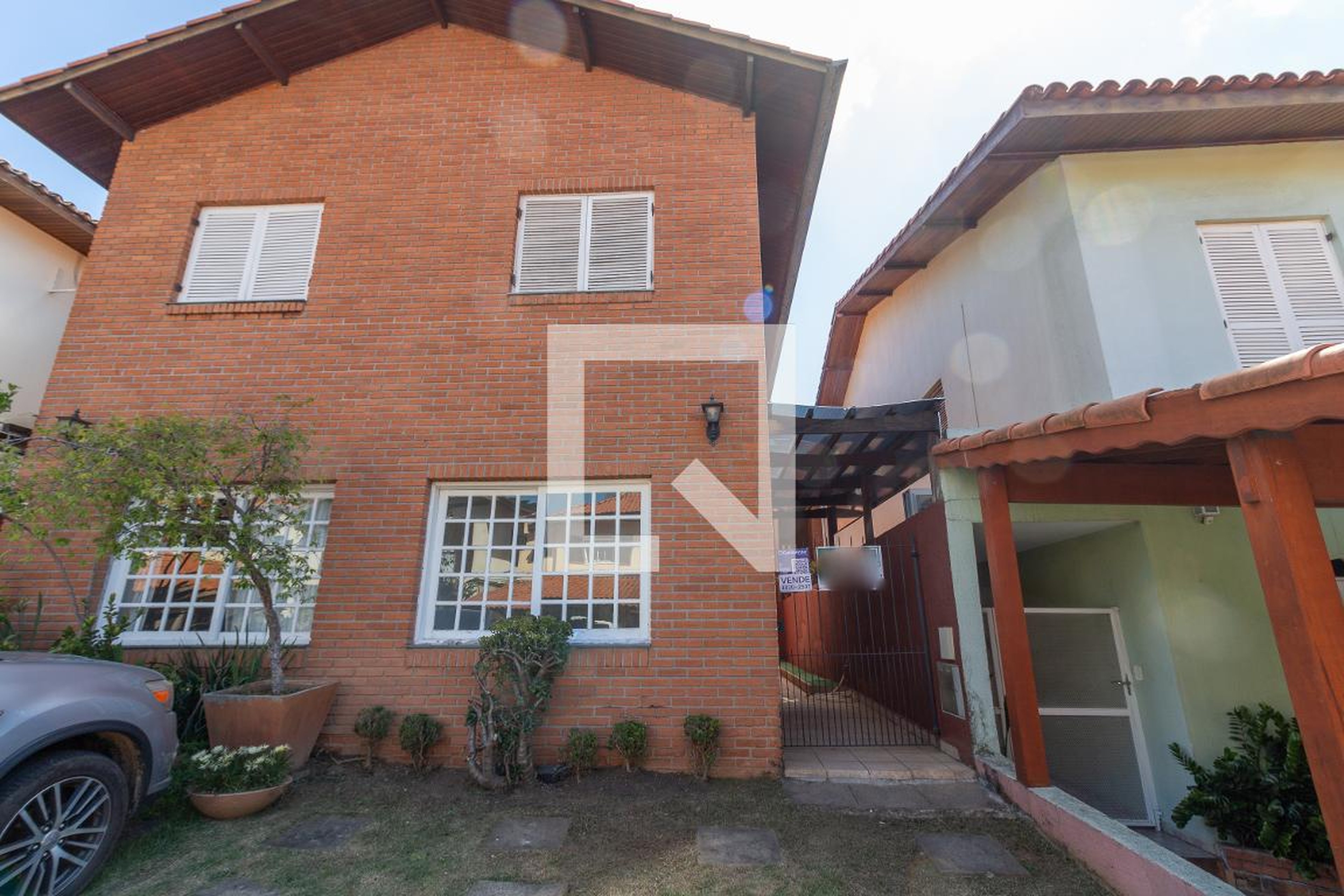 Fachada Condomínio em Rua Doutor Joaquim Gomes de Souza, 70