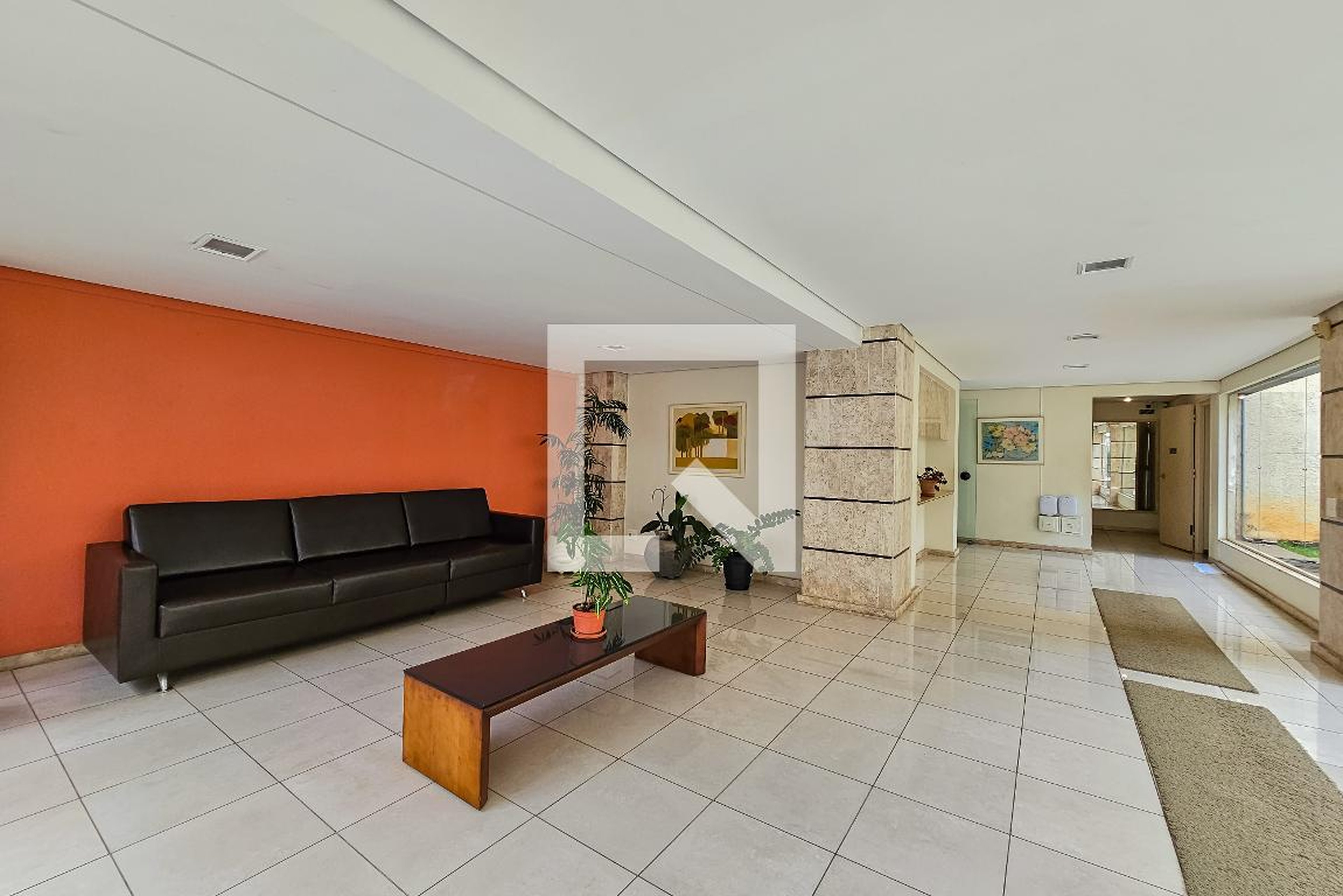 Hall social Condomínio em Rua Paulo Afonso, 152