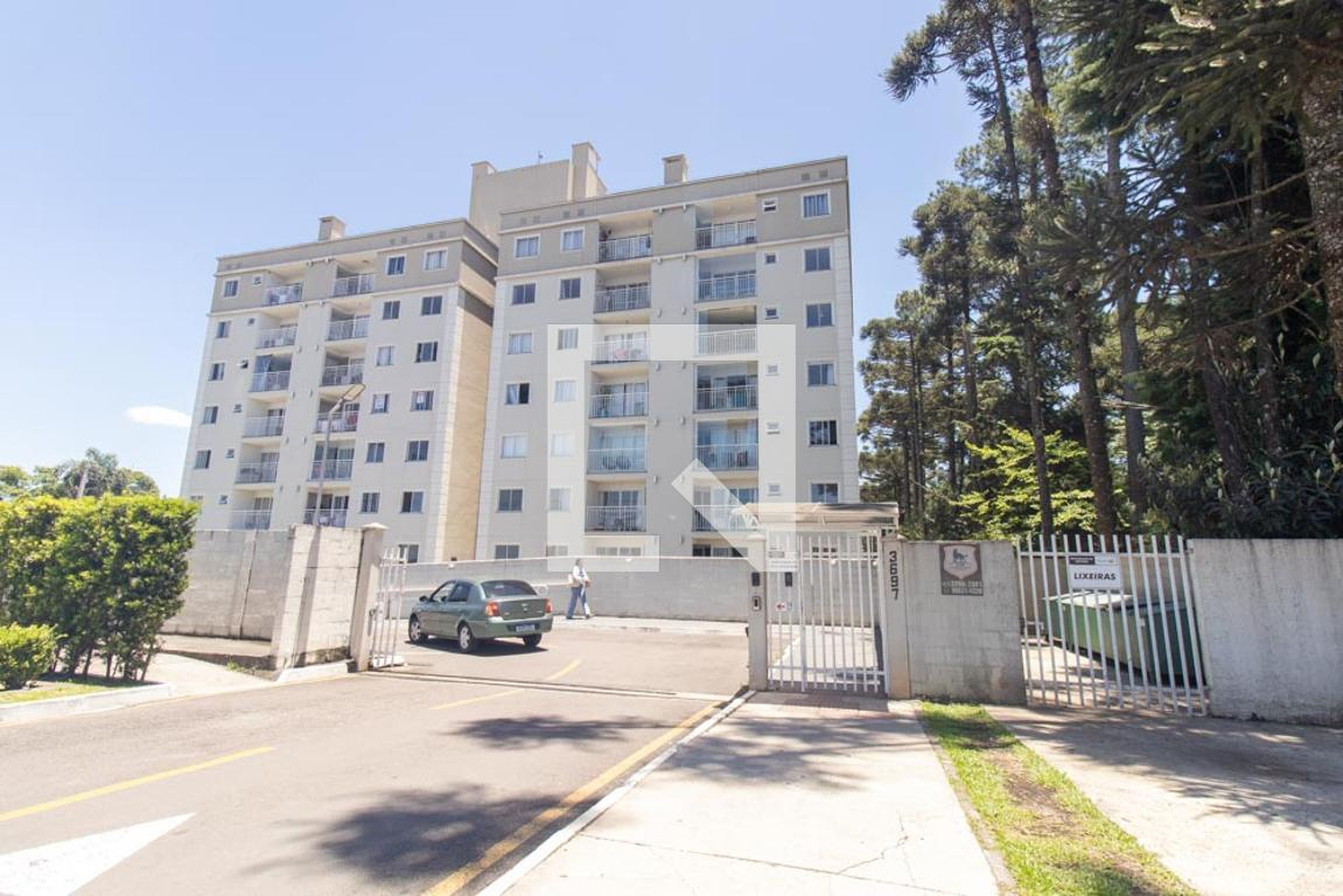 Fachada Condomínio em Avenida Jacob Macanhan, 3796