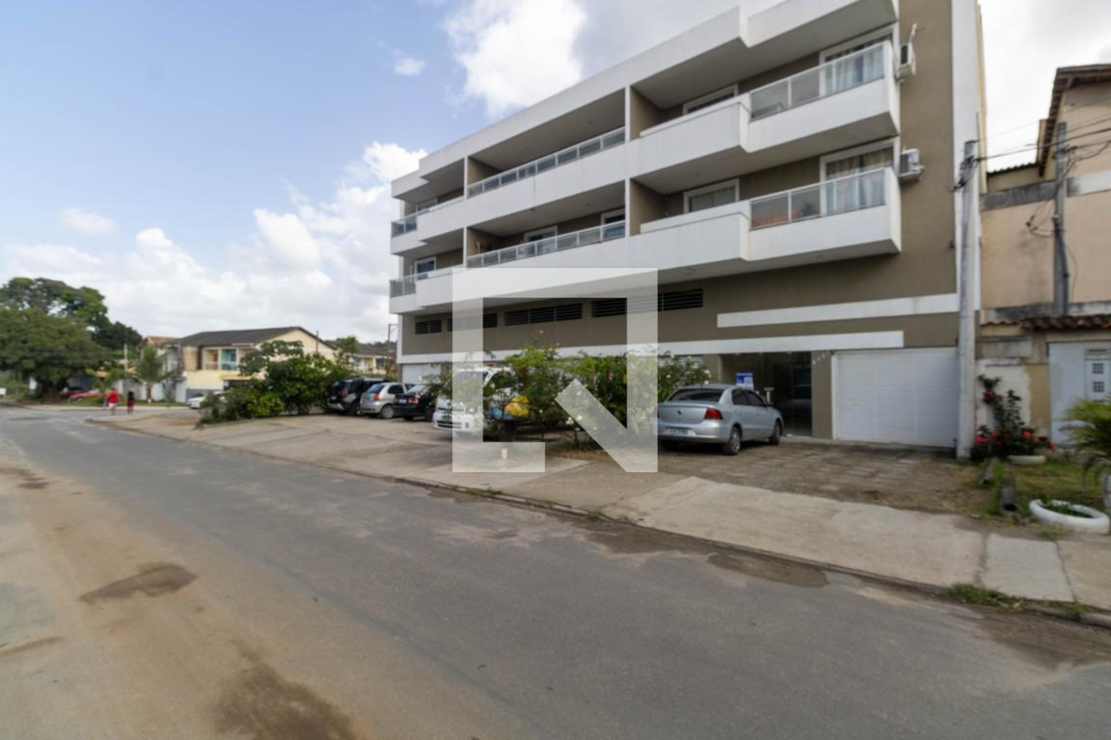 Fachada do Prédio Condomínio em Estrada do Tingui, 3450