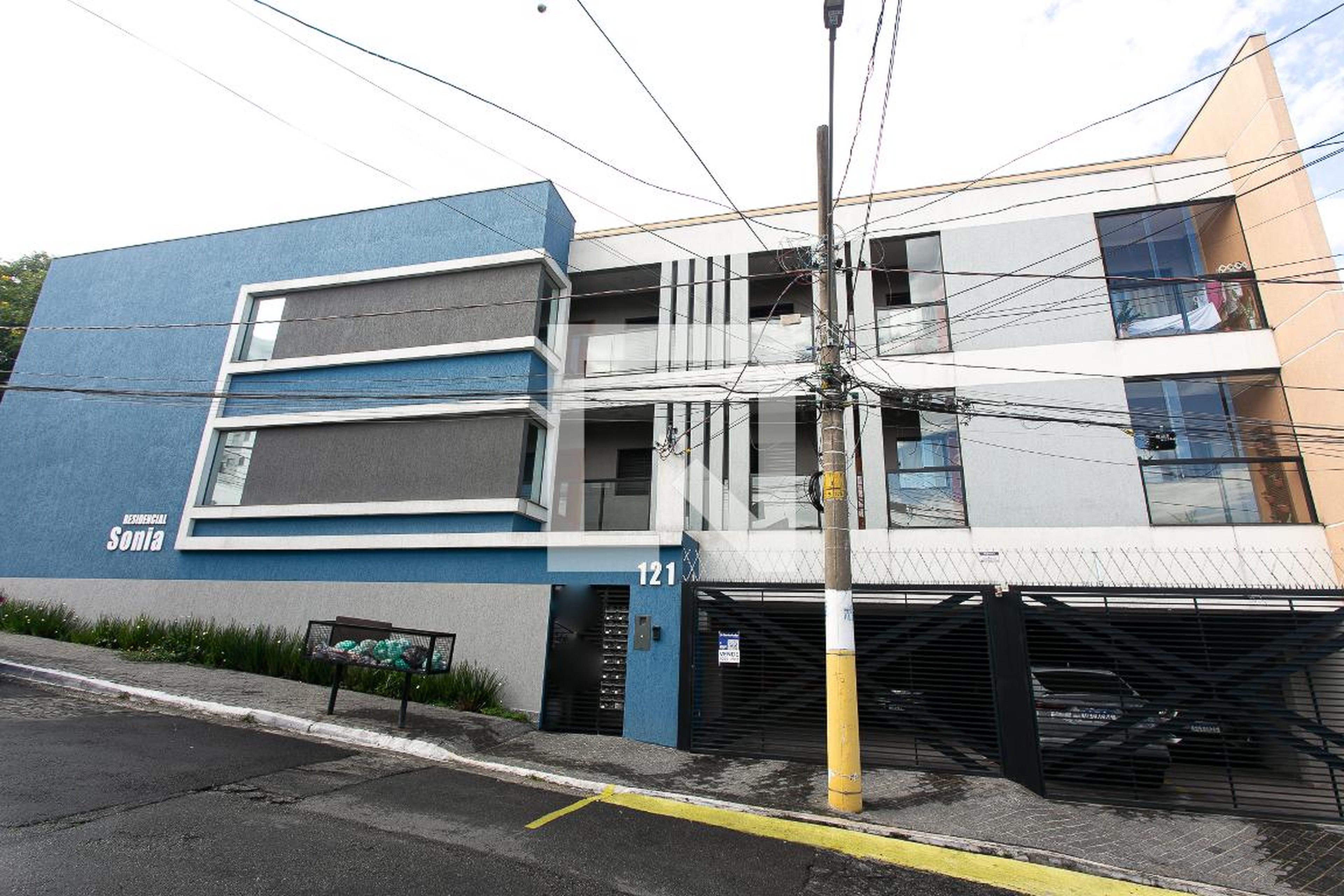 Fachada Condomínio em Rua Coronel Goulart, 121