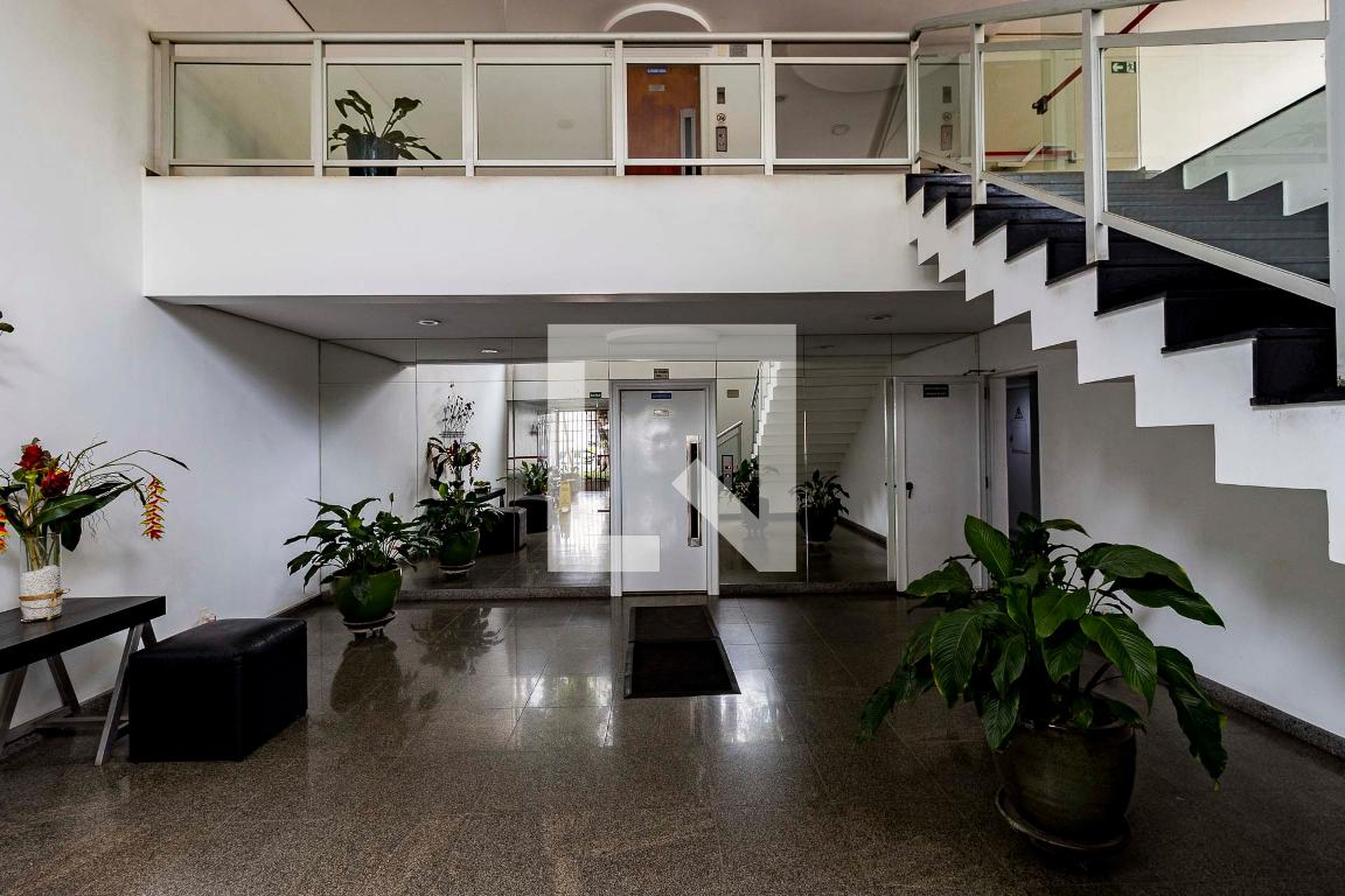 Hall de entrada - Edifício Pássaros Flores