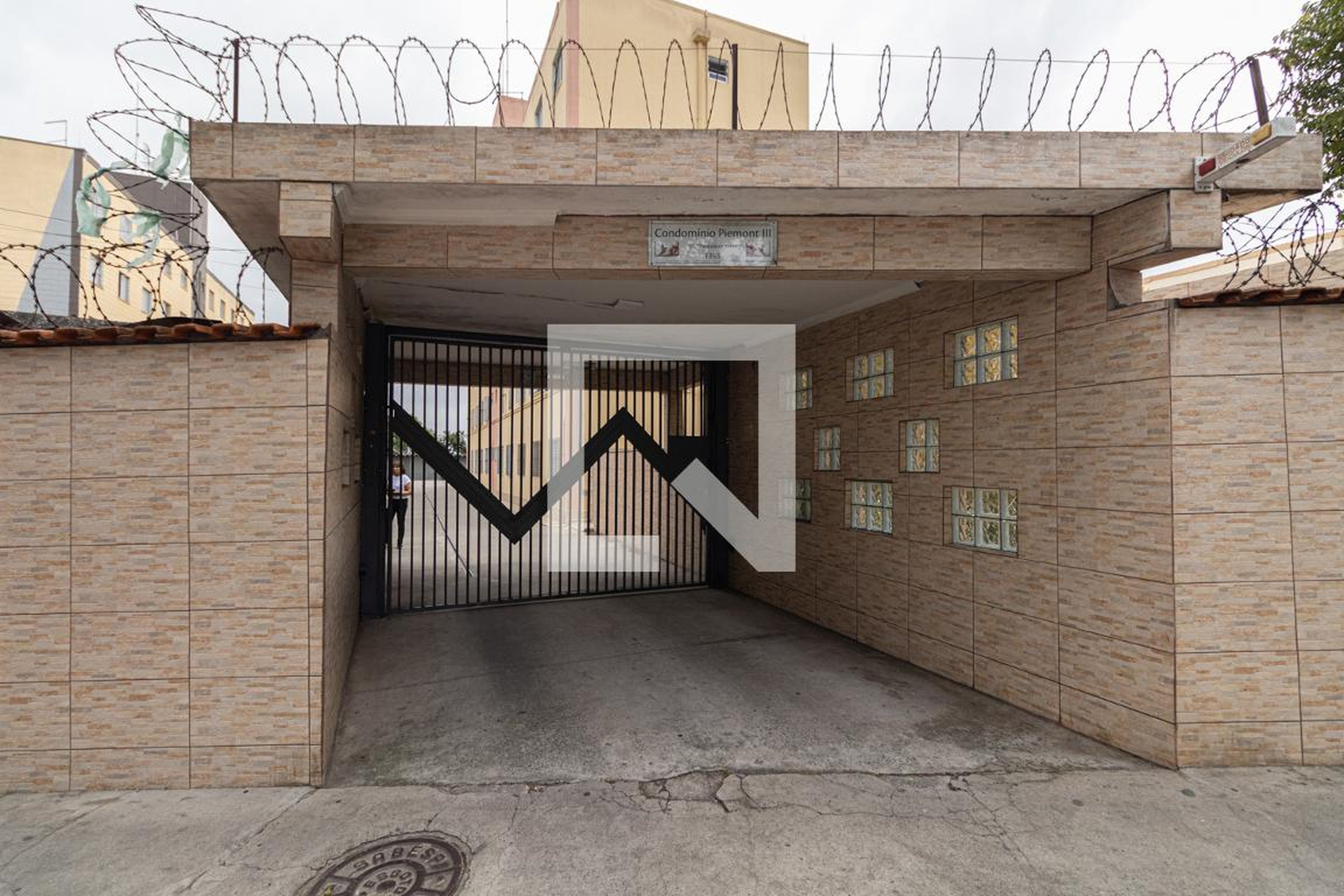 Fachada Condomínio em Avenida Waldemar Tietz, 1353