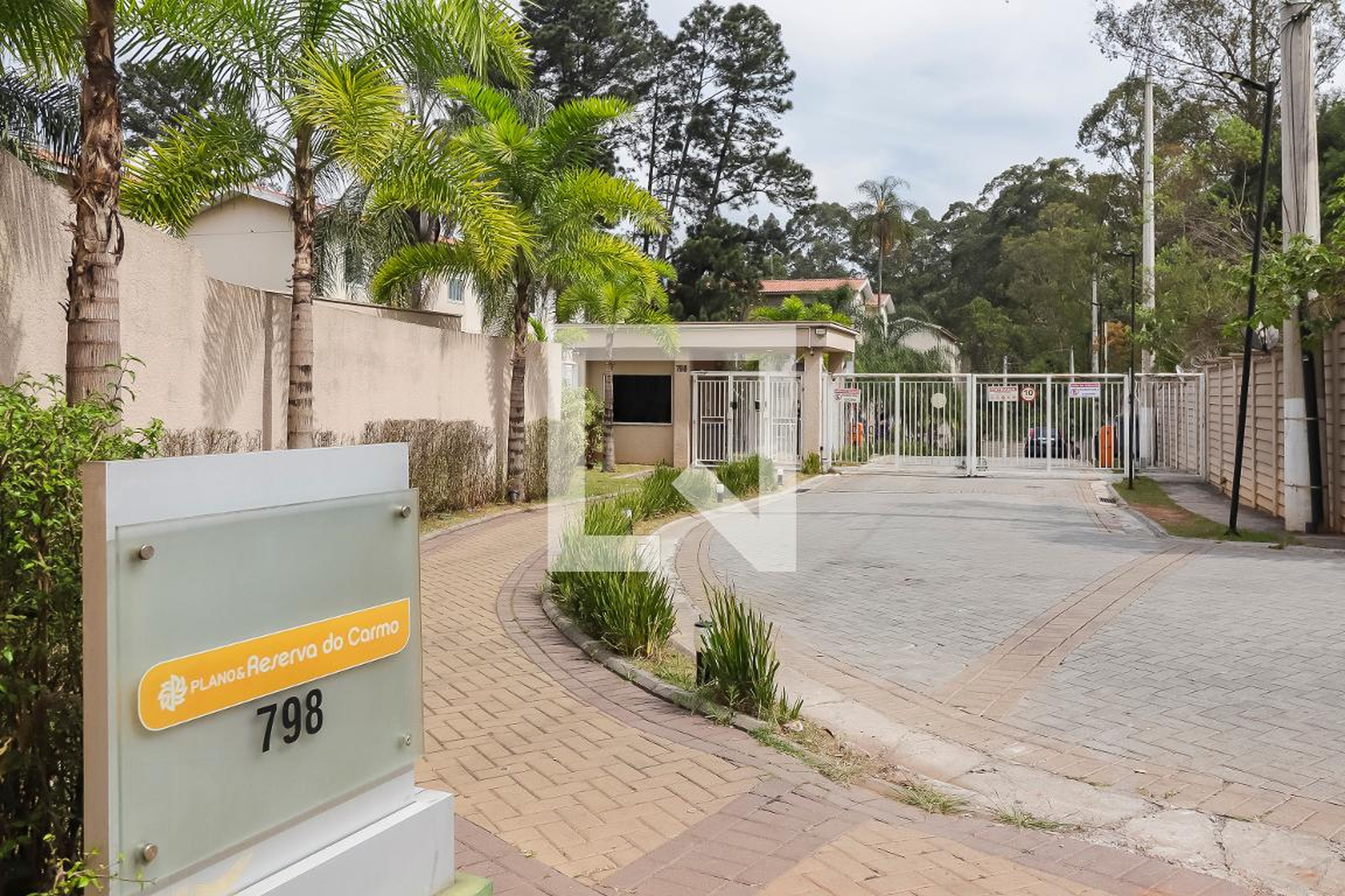 Fachada Condomínio Reserva do Carmo