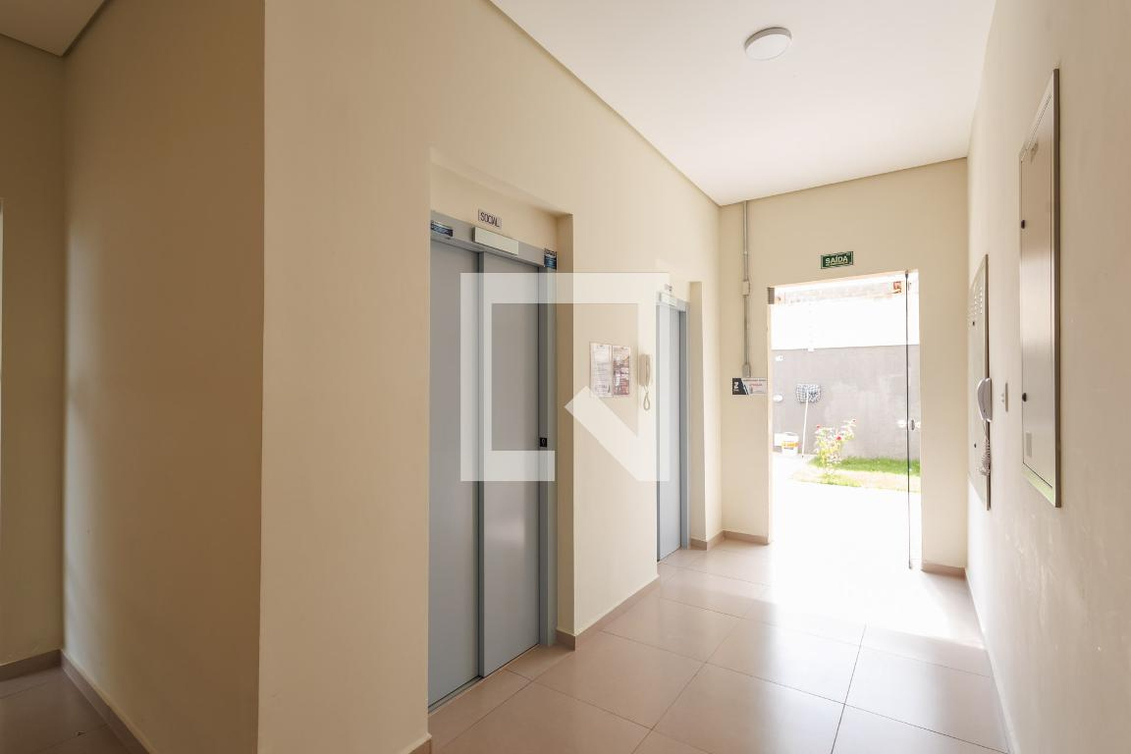 Hall de entrada - Ouro Negro