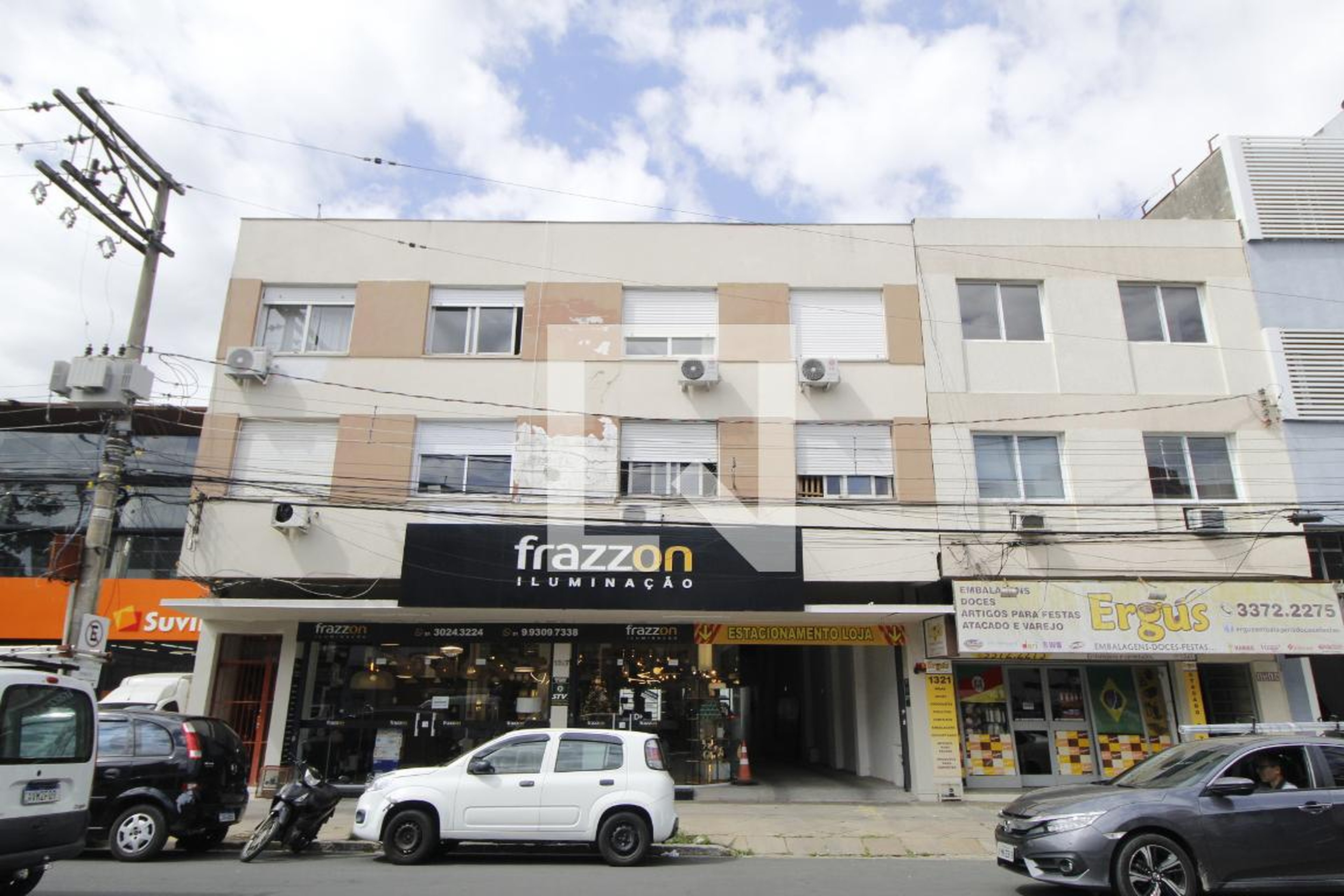 Fachada Condomínio em Avenida São Pedro, 1333