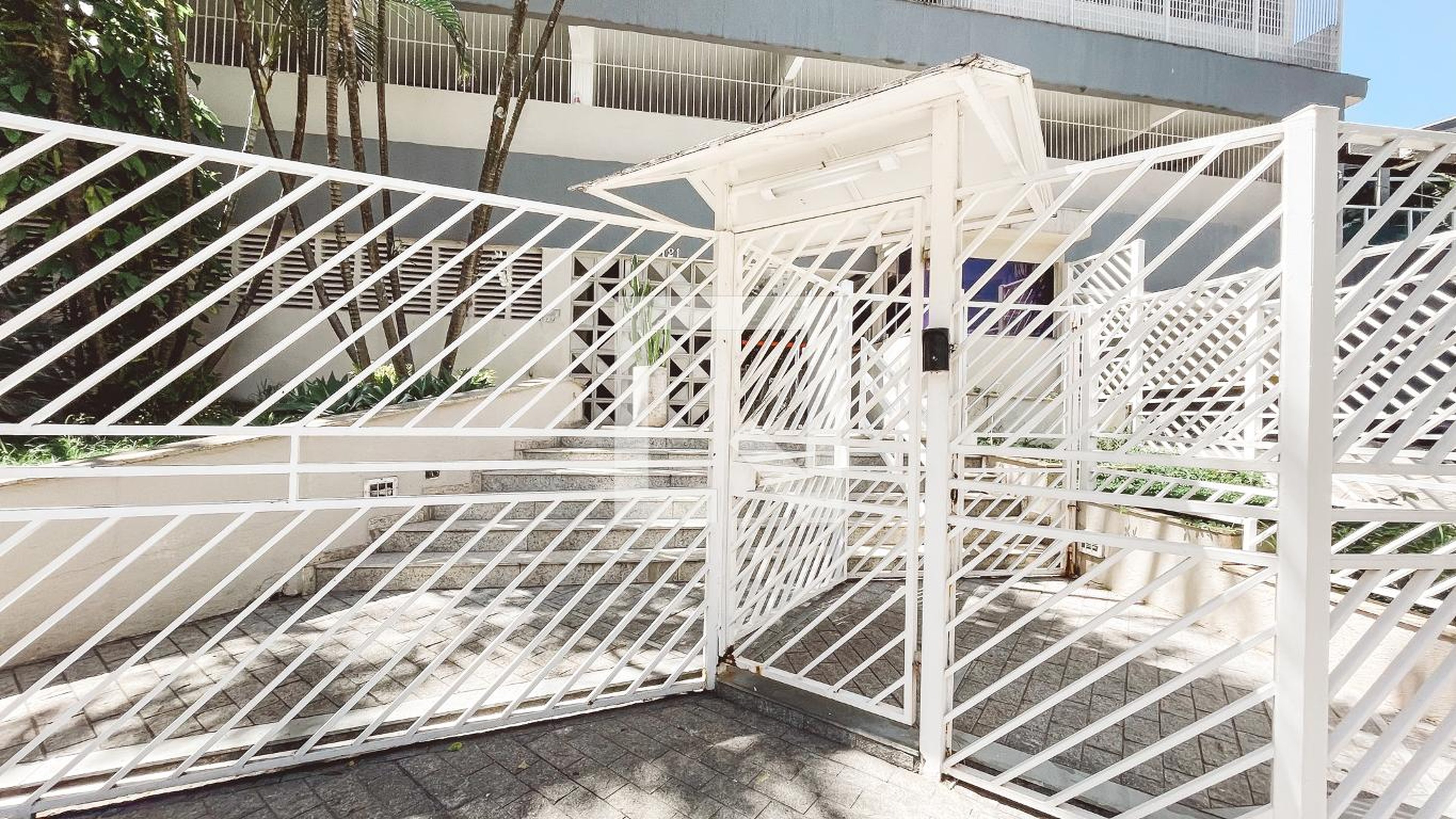 Fachada do Prédio Edifício Elza Rovai Cavallari