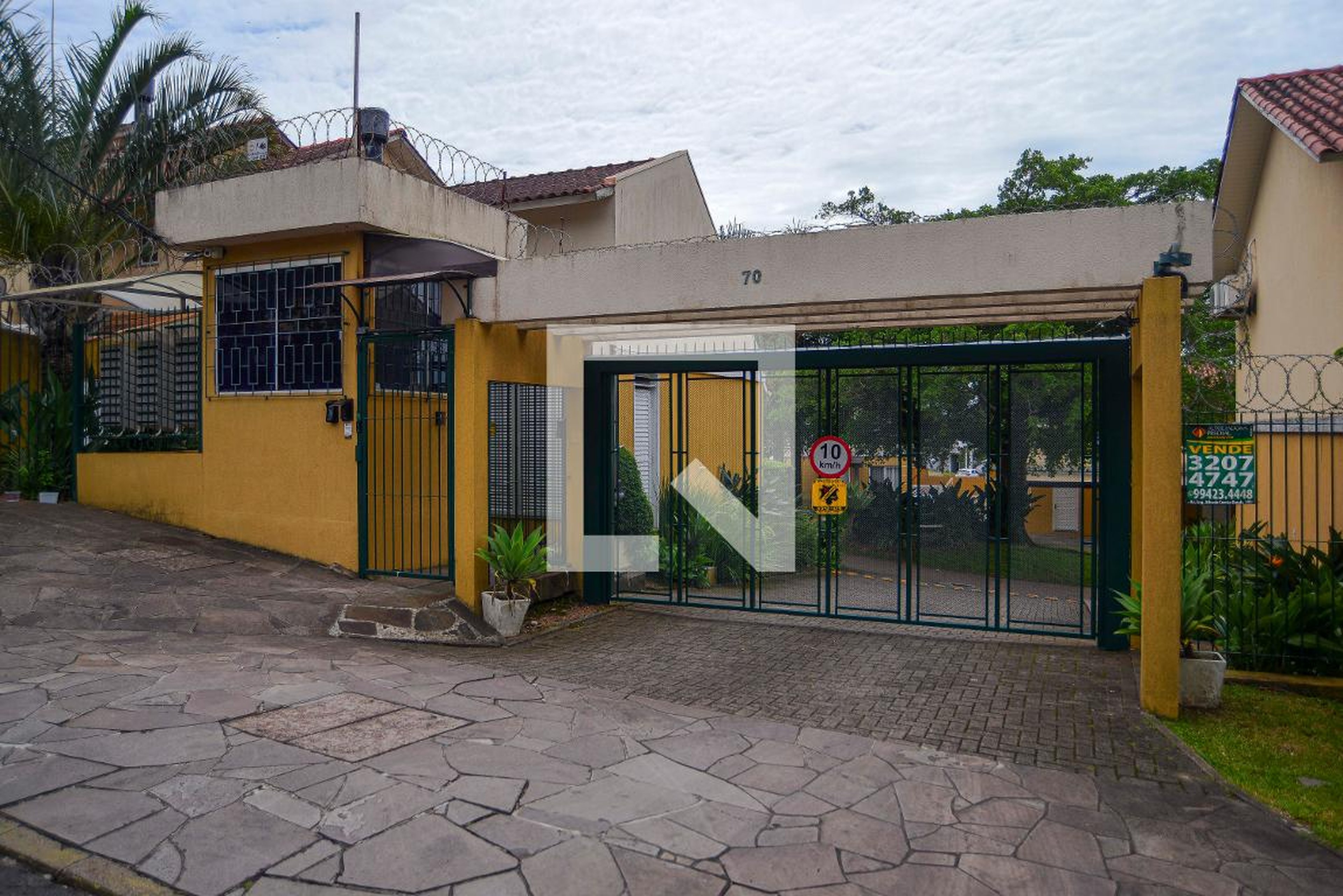 Fachada Condomínio MQAG 70 Casa 610101007-3