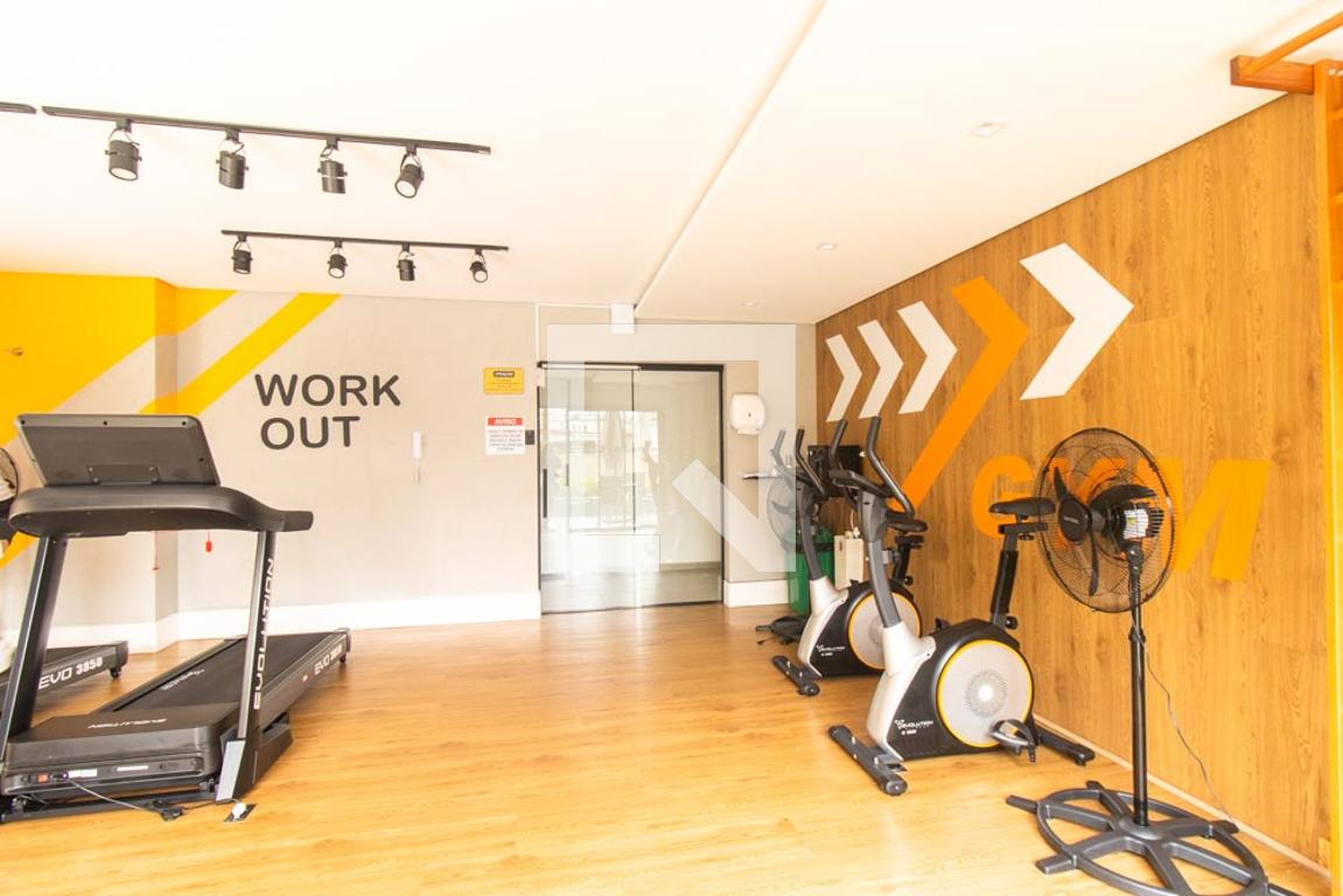 Academia - One House