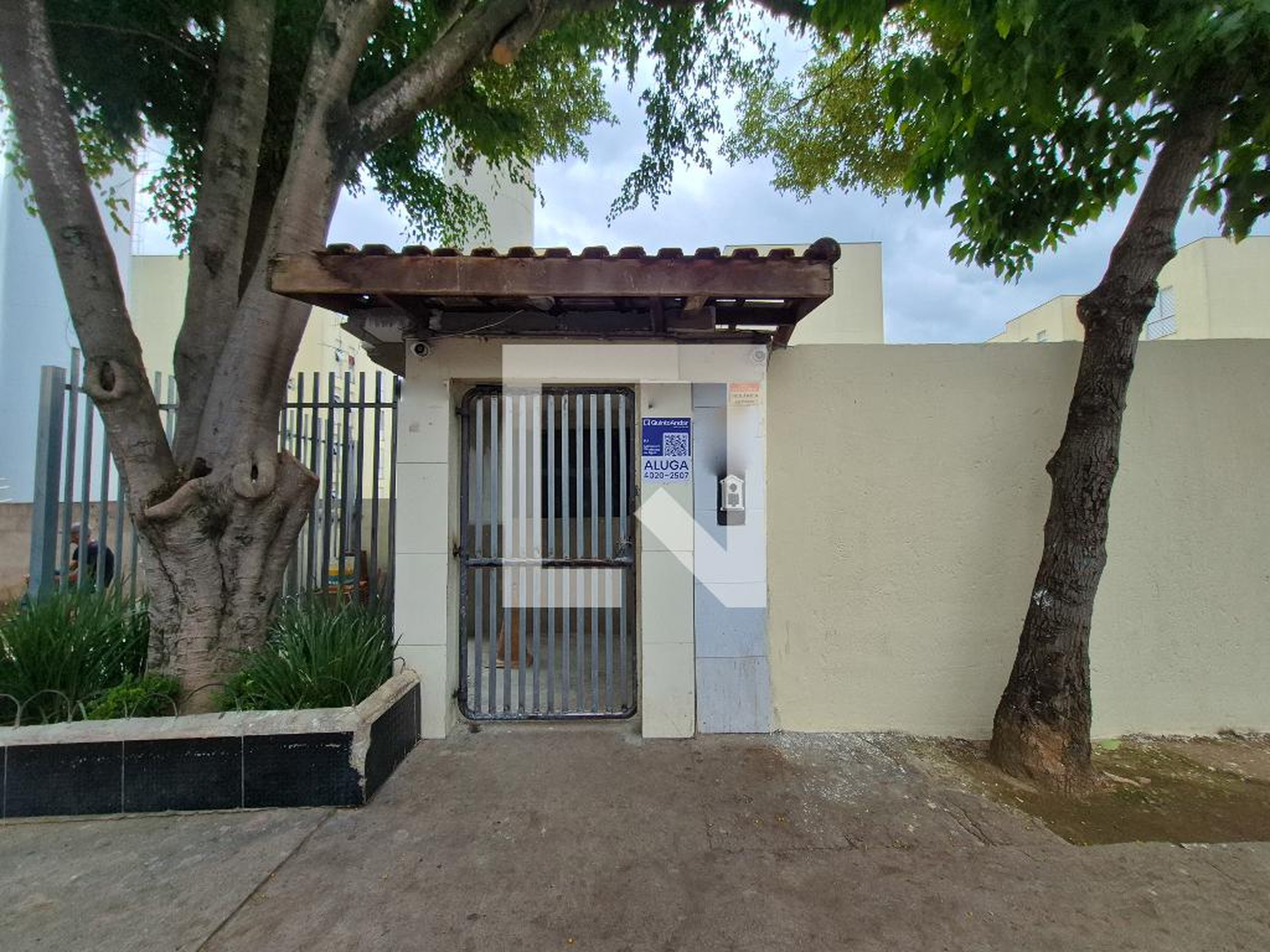 Fachada Condomínio em Rua Amor de Índio, 72