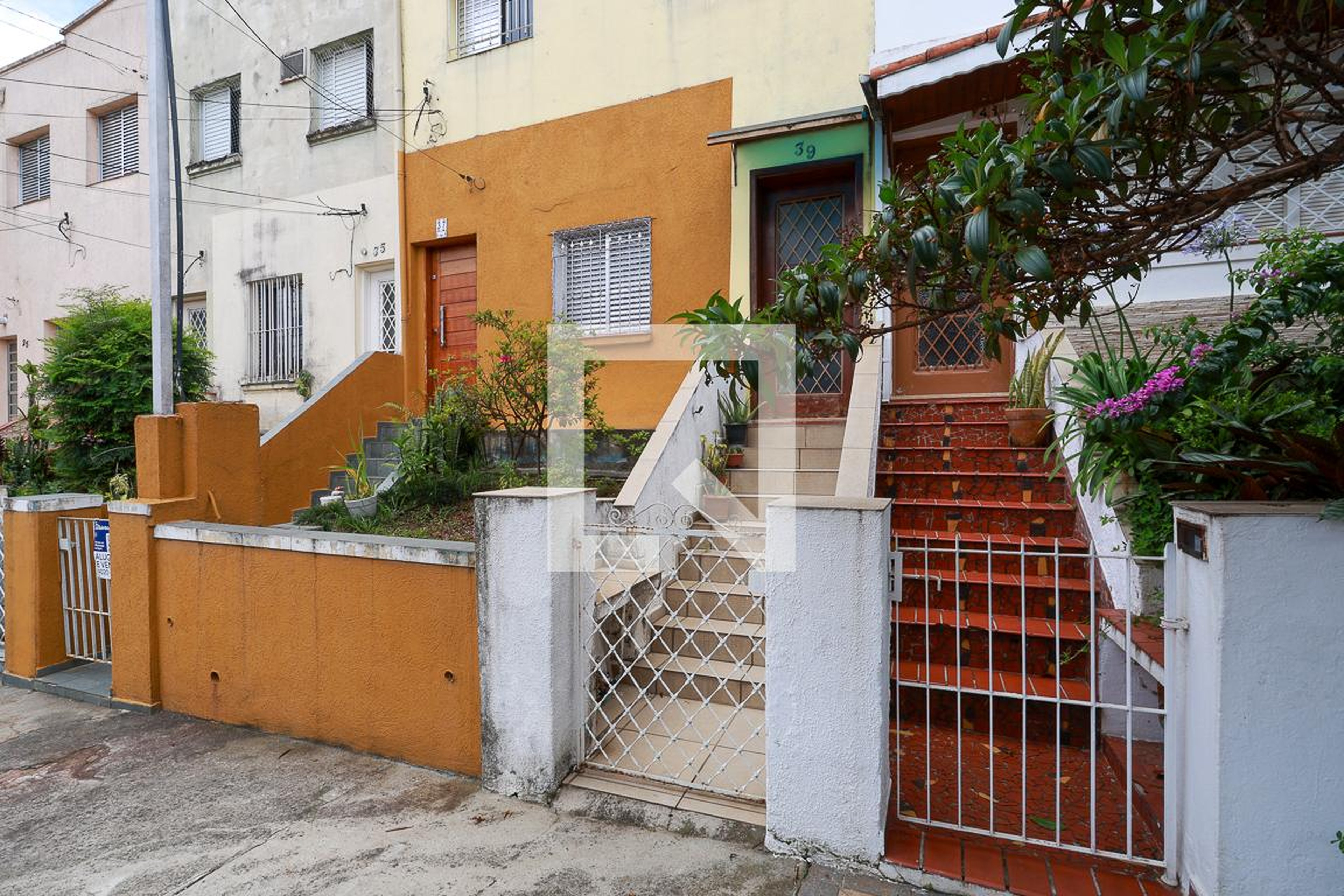 Fachada Condomínio em Rua João Masser, 39