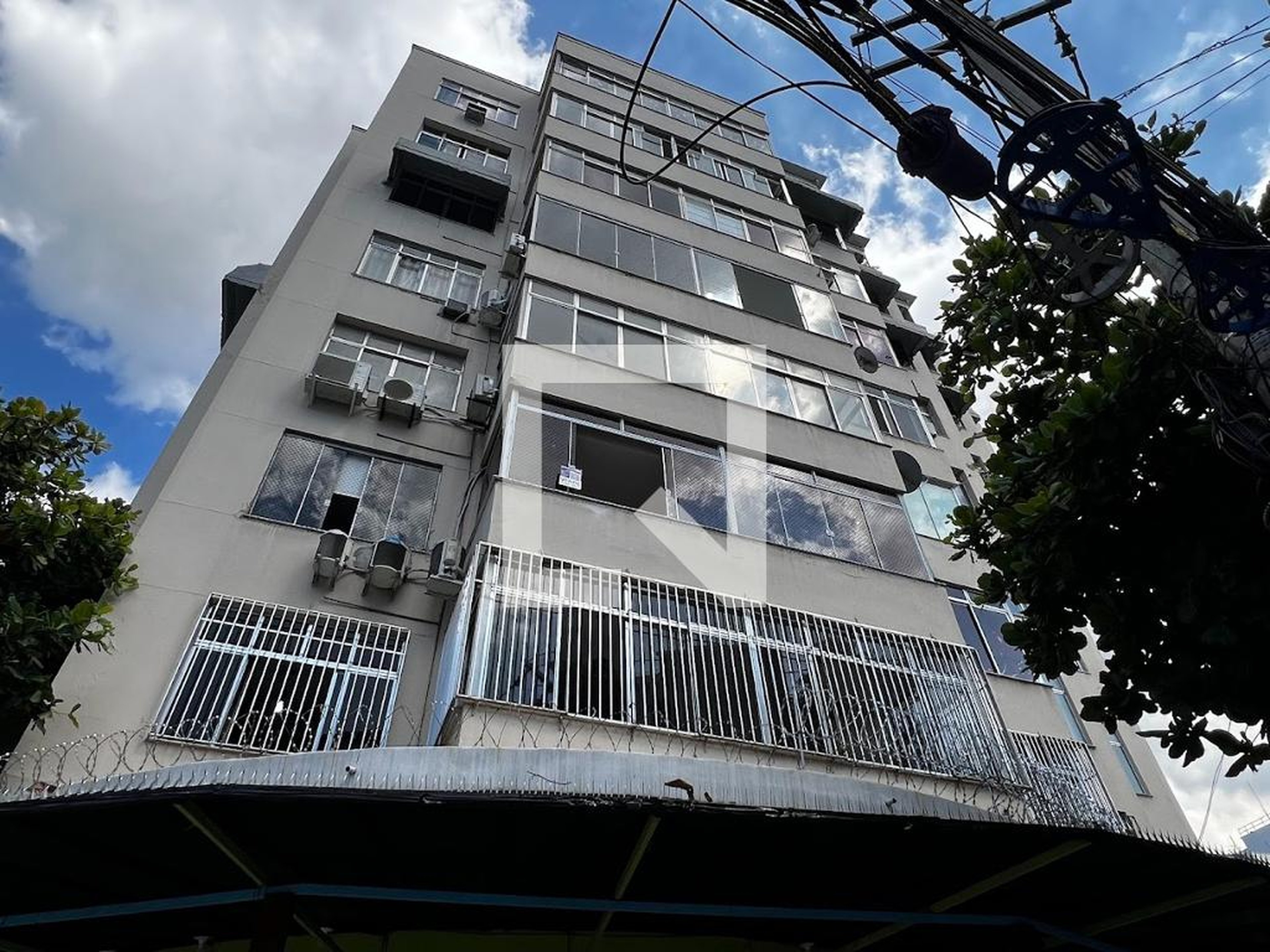 Fachada Condomínio em Rua São Francisco Xavier, 313