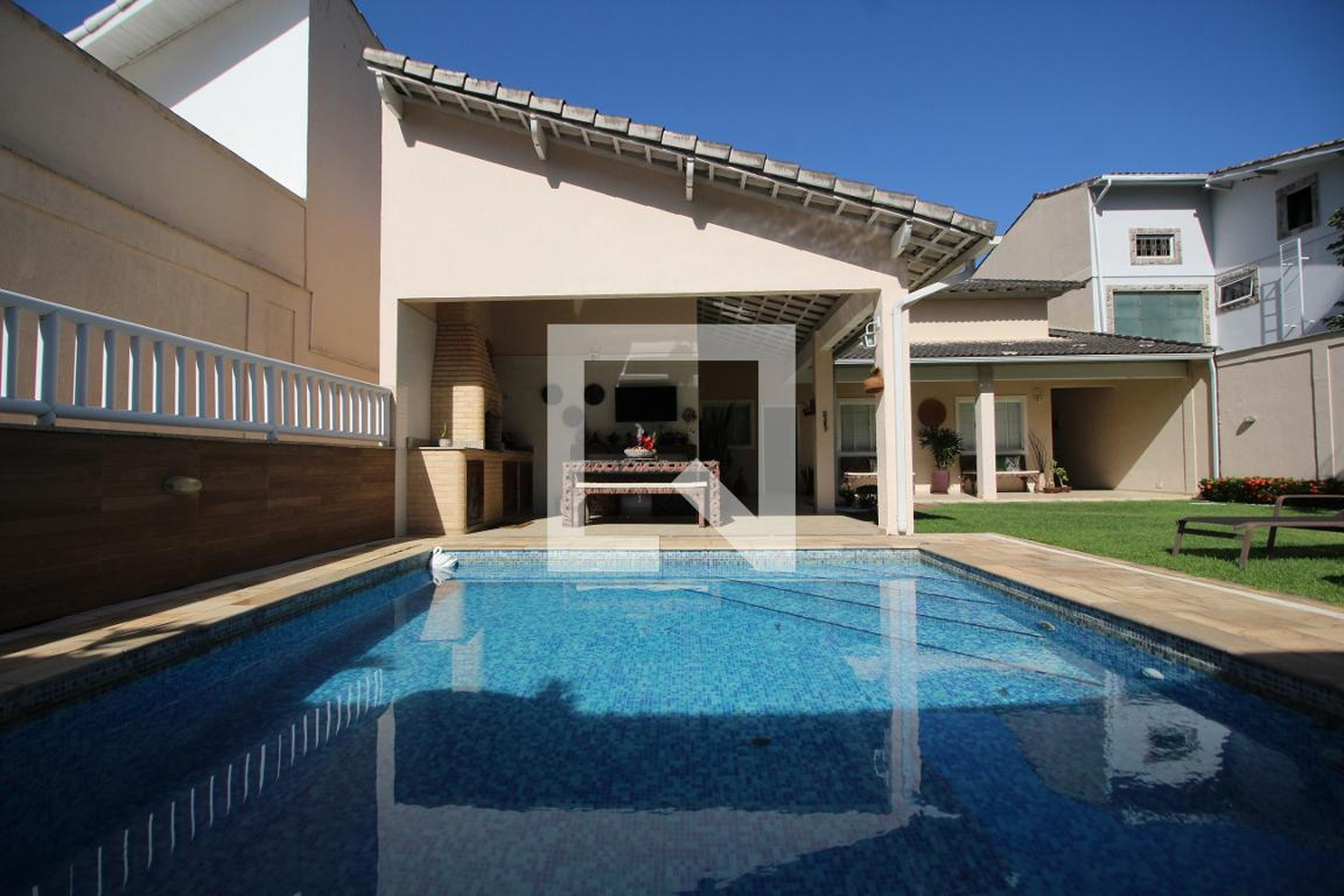 Piscina Condomínio em Rua Ivan Curvello, 34