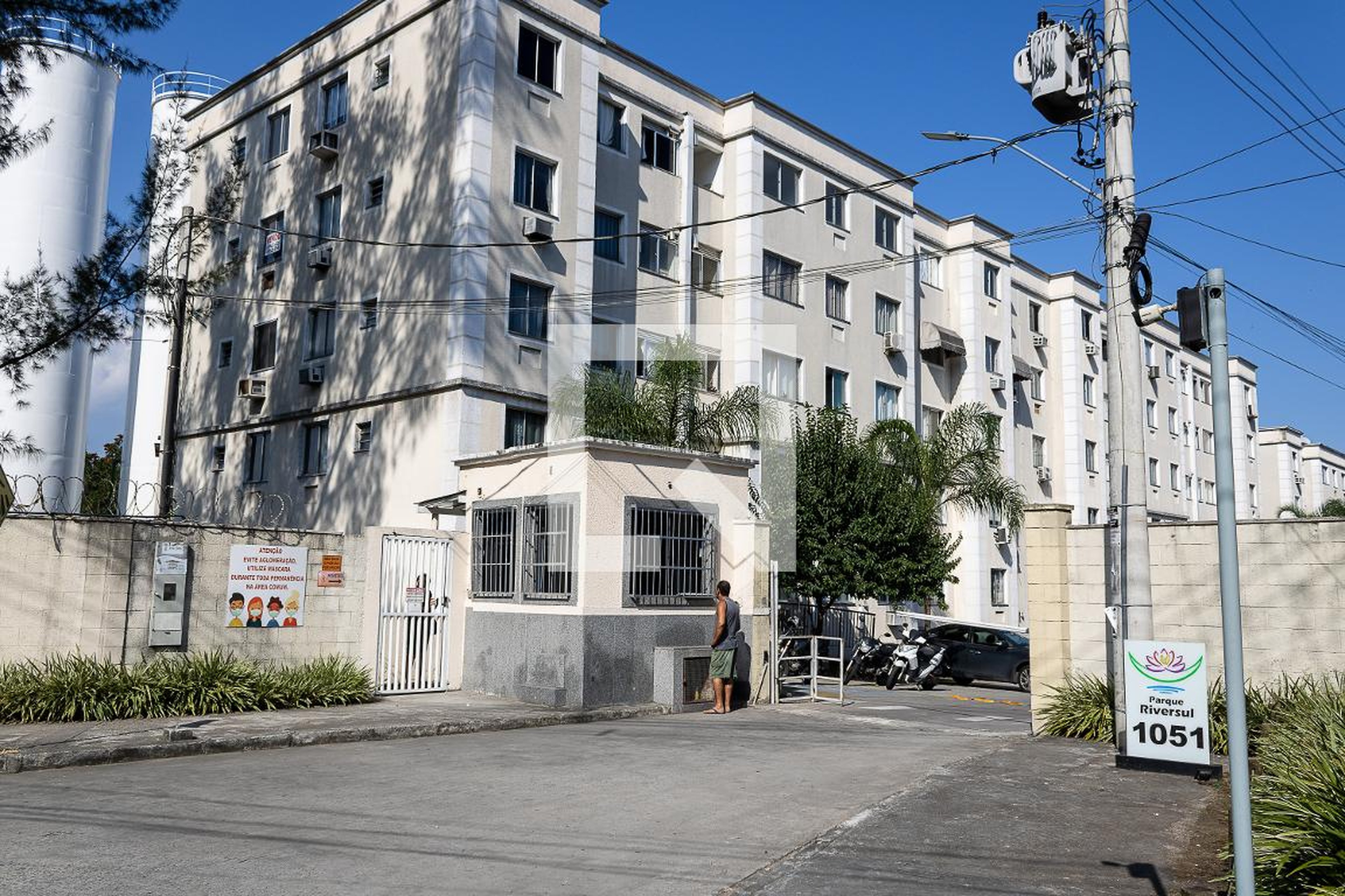 Fachada do condomínio Condomínio Parque Riversul