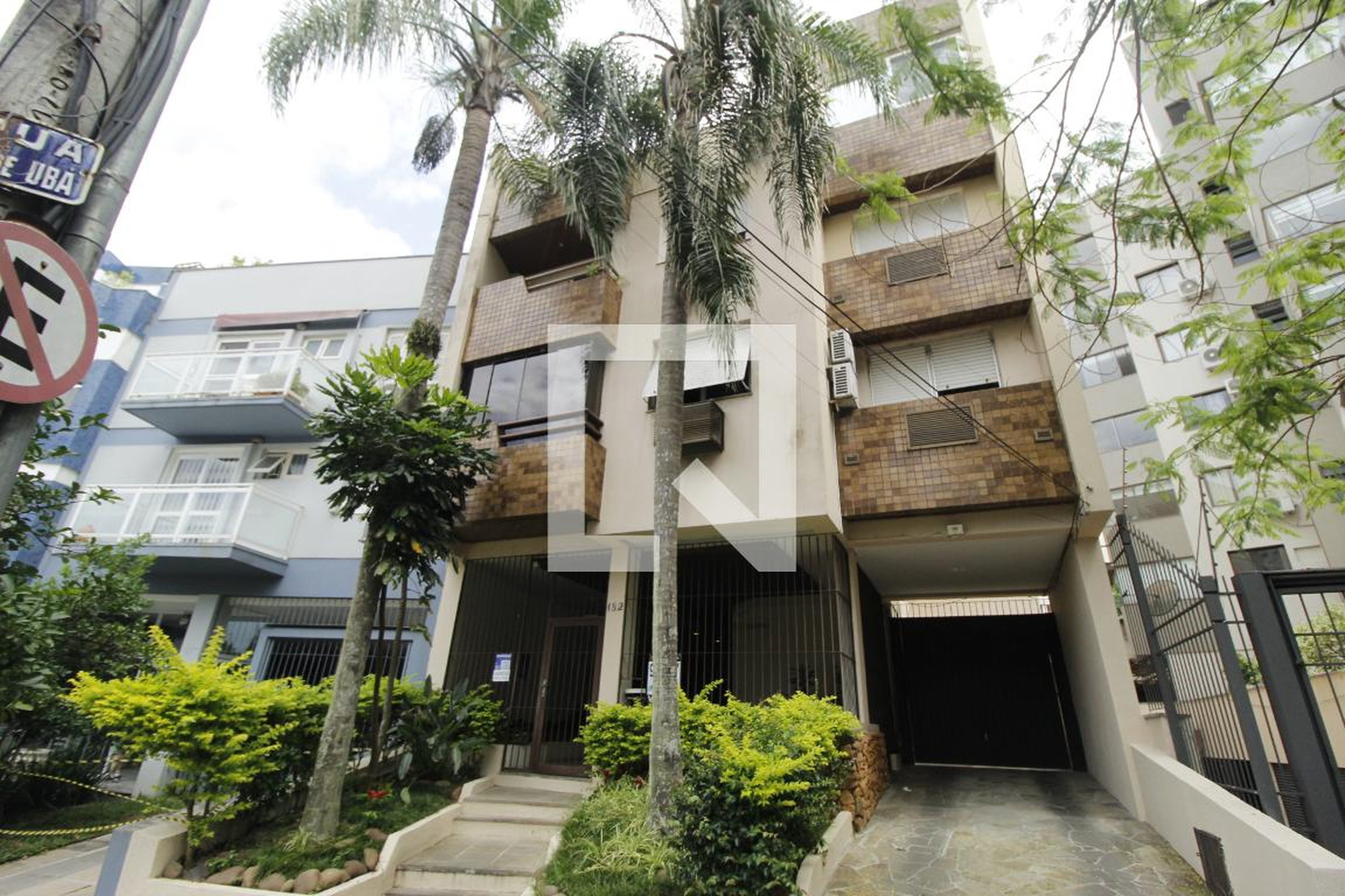 Fachada Condomínio em Rua Barão de Ubá, 182