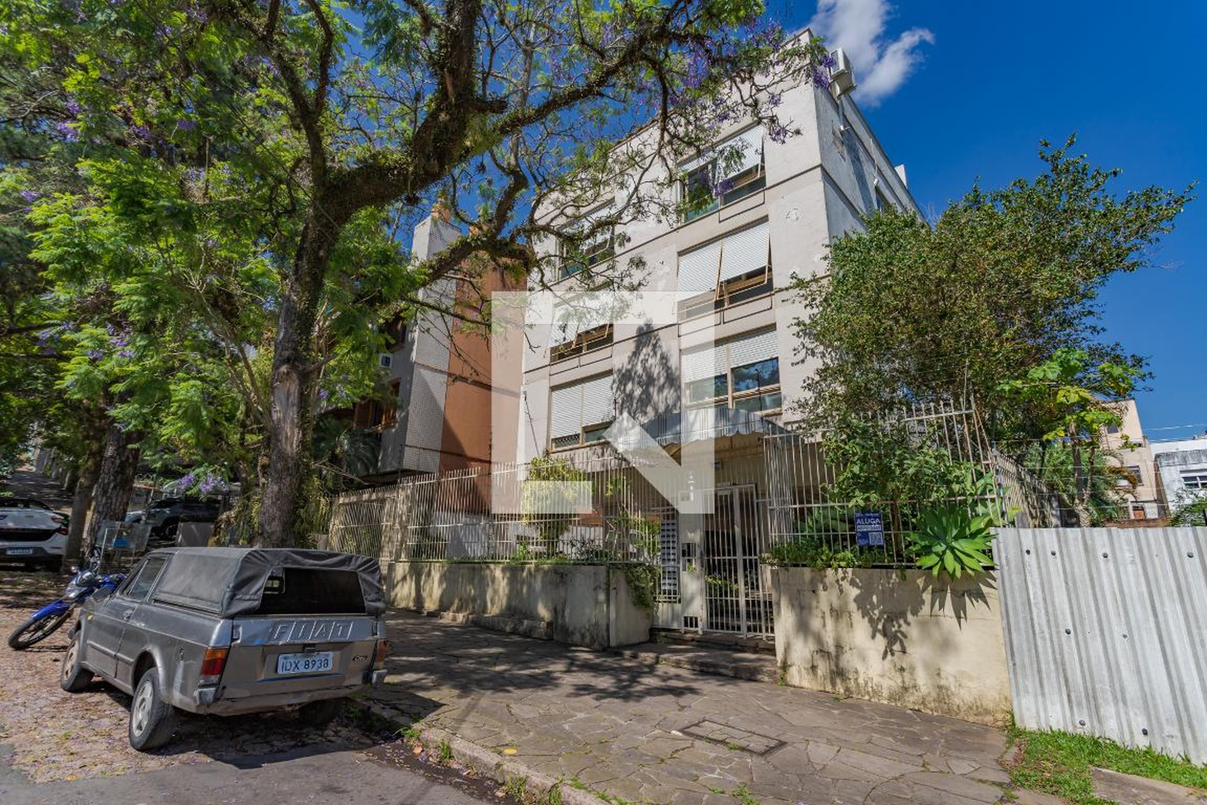 Fachada Condomínio em Rua Chile, 827