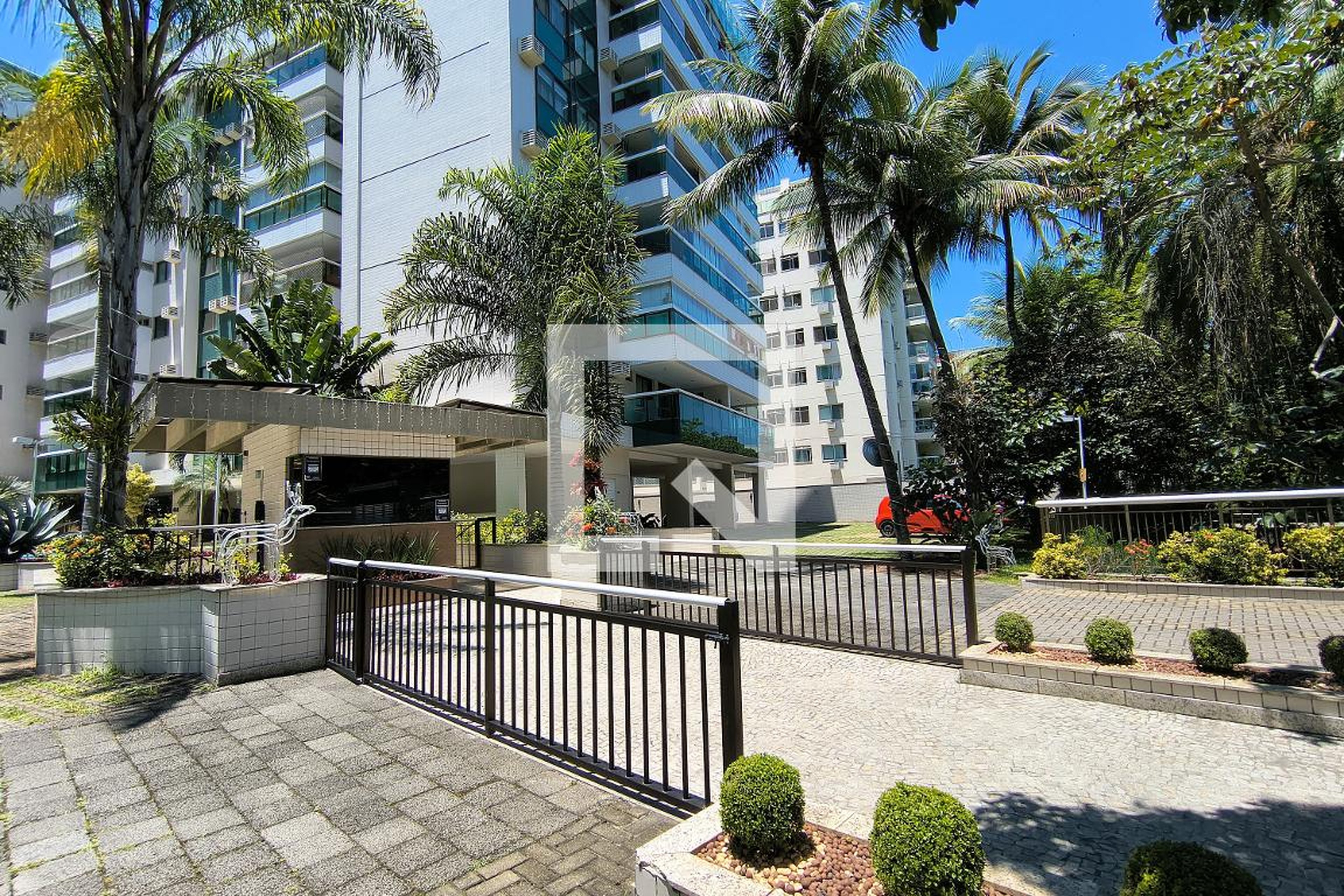 Fachada do condomínio Condomínio em Estrada do Pau-Ferro, 1300