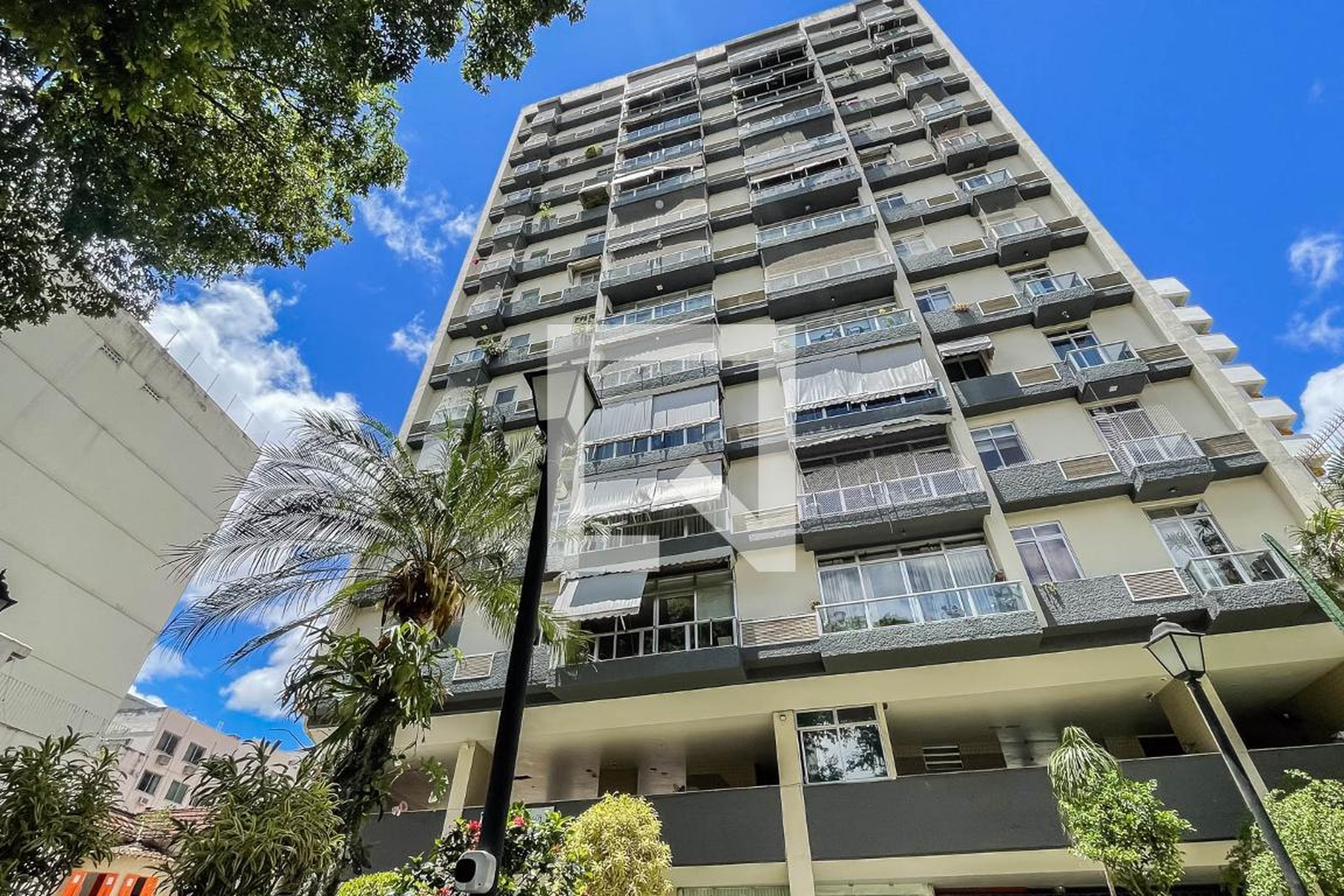 Fachada Edifício Solar Itacuruca