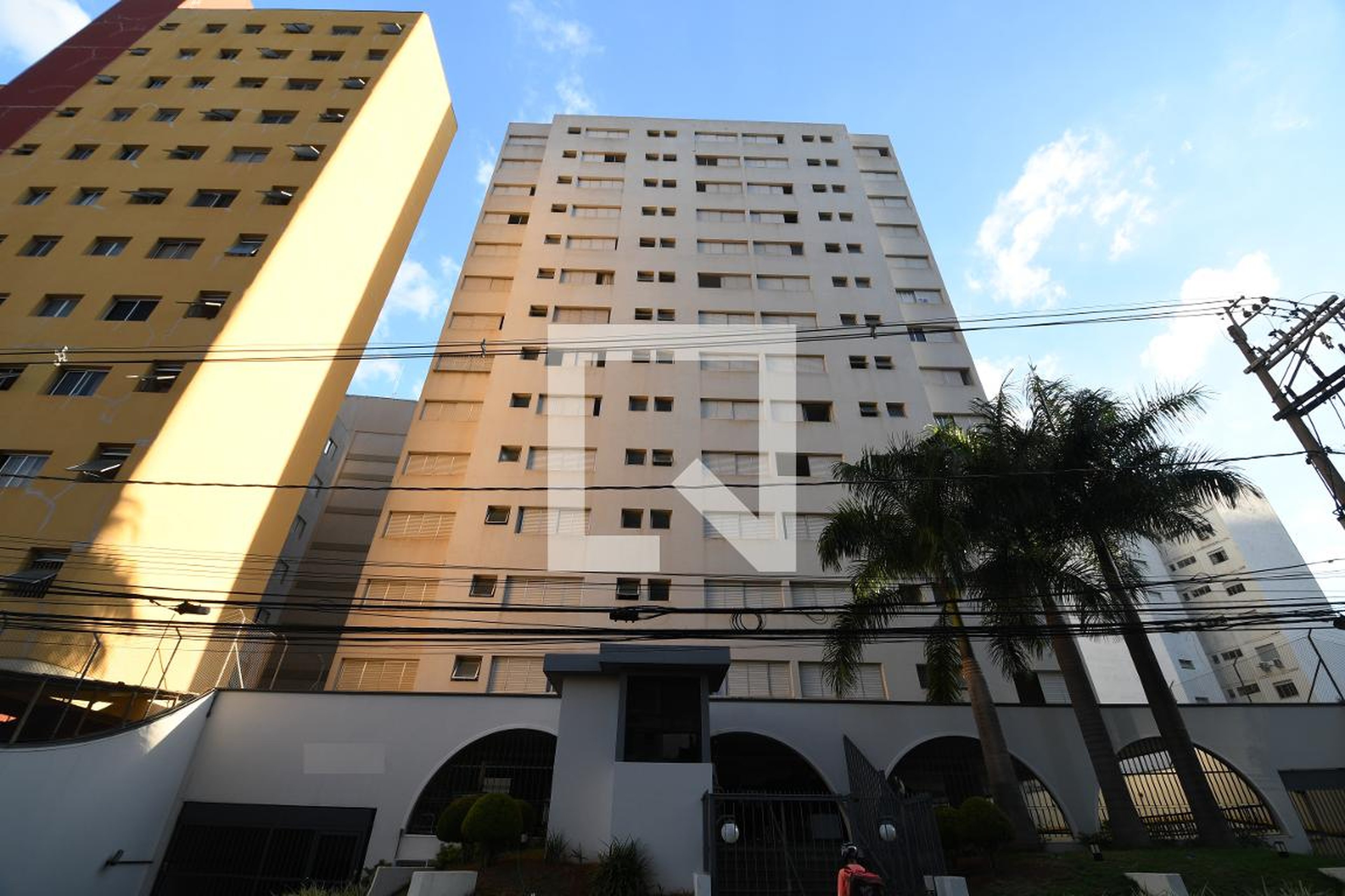 Fachada do Prédio Condomínio em Rua Quatorze de Dezembro, 80