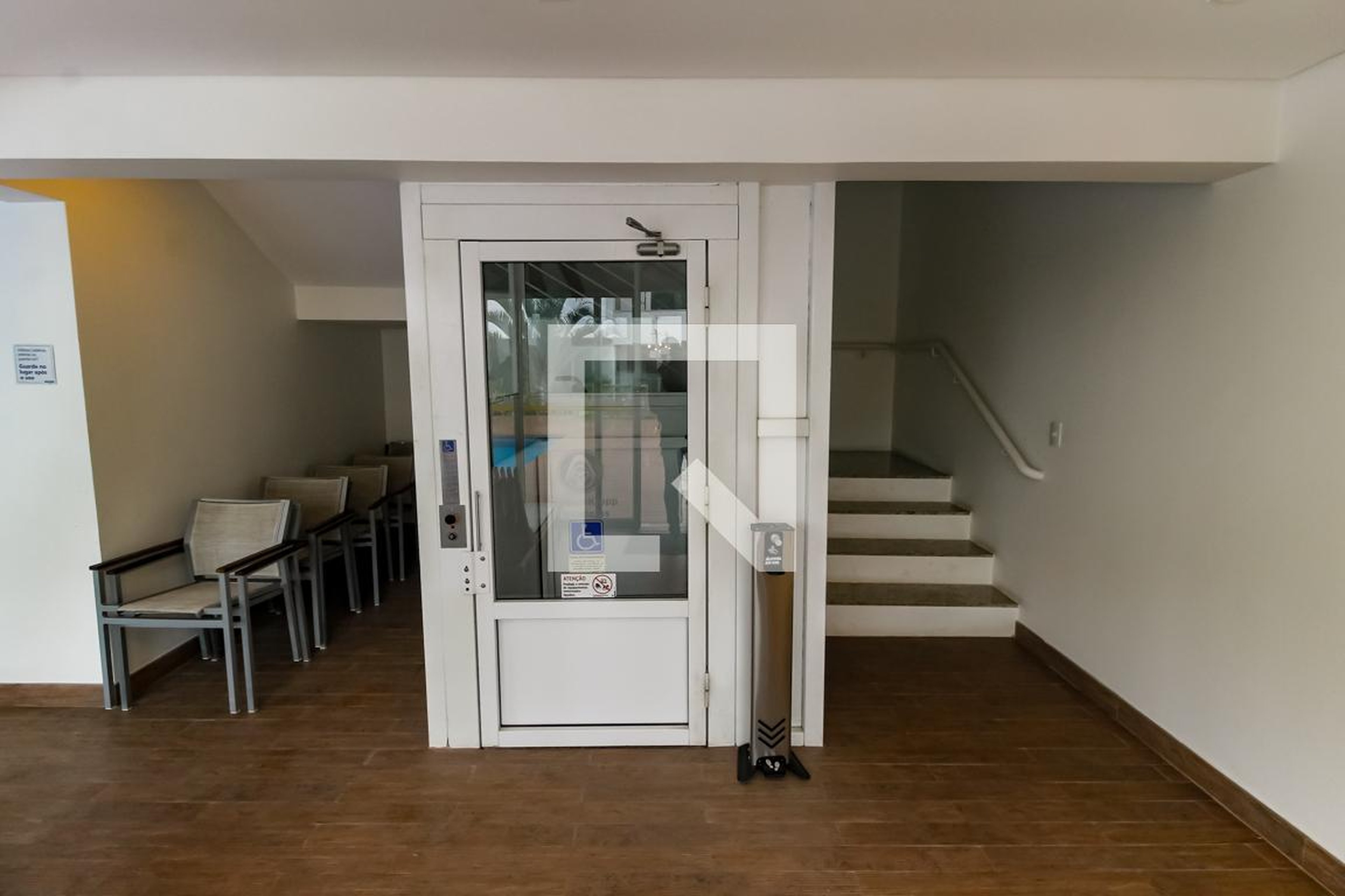 Elevador - Vanguarda