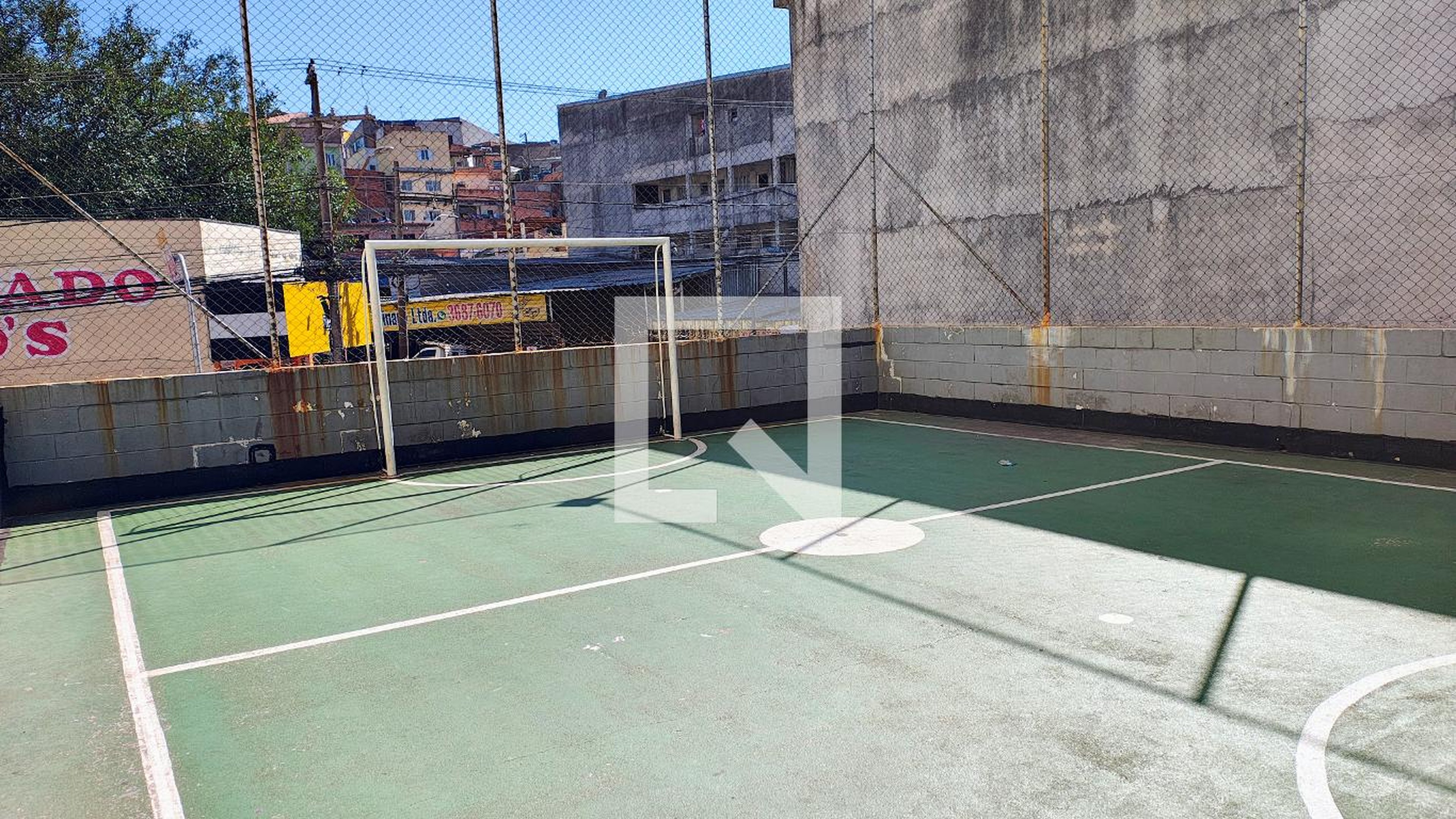 Quadra Esportiva - ED Helena Maria