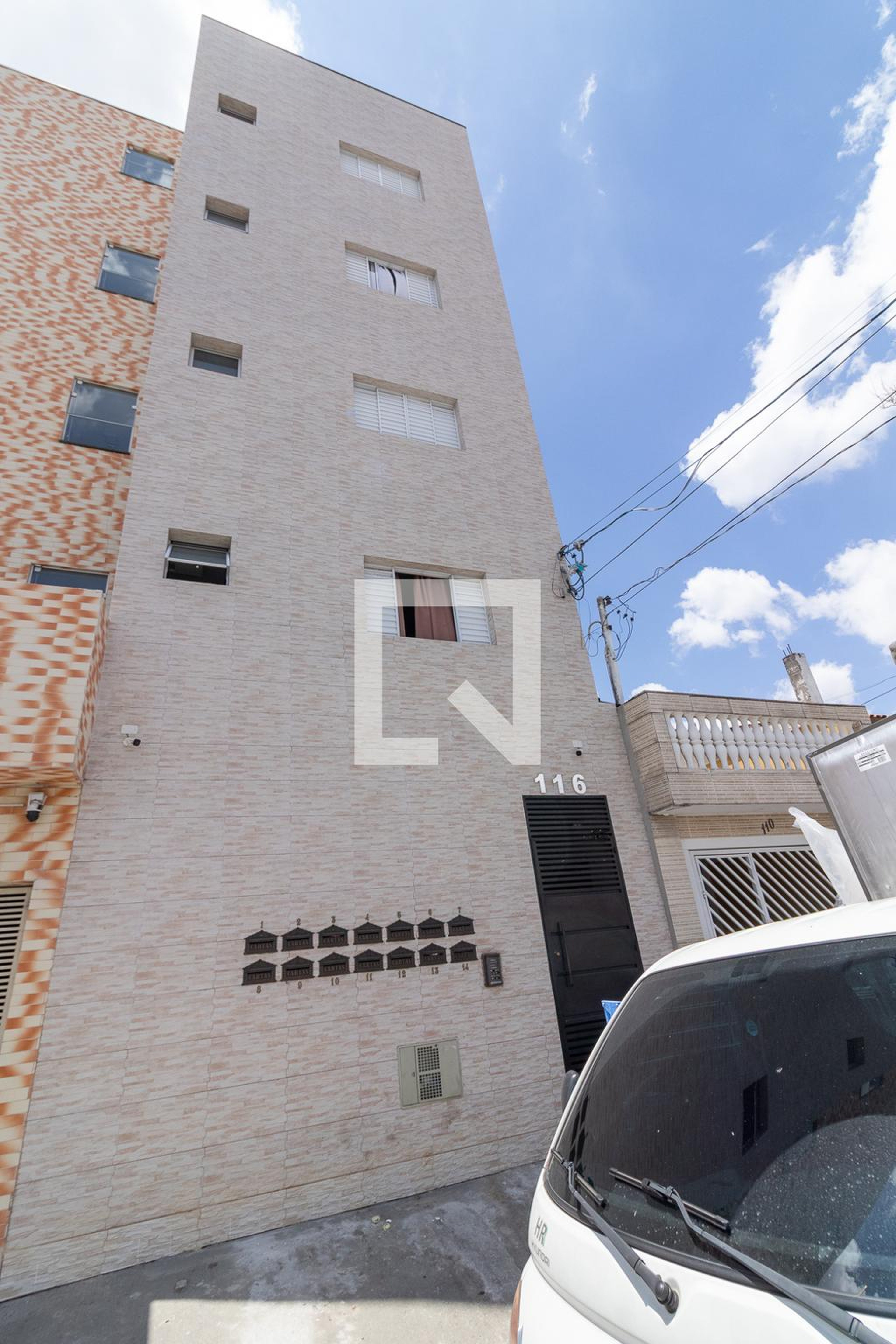 Fachada Condomínio em Avenida Francisco José Resende, 116