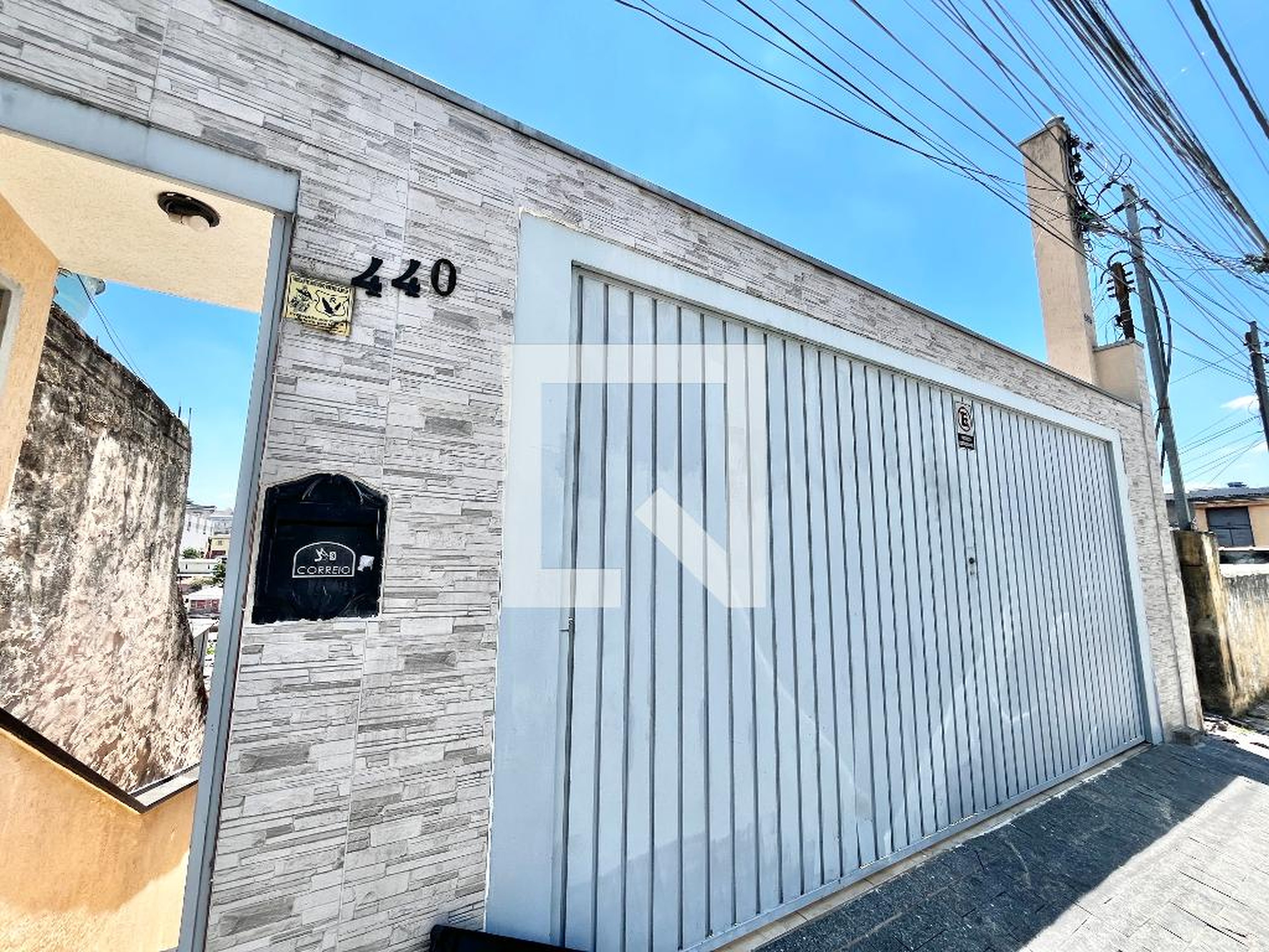 Fachada Condomínio em Rua Doutor Gabriel Covelli, 440