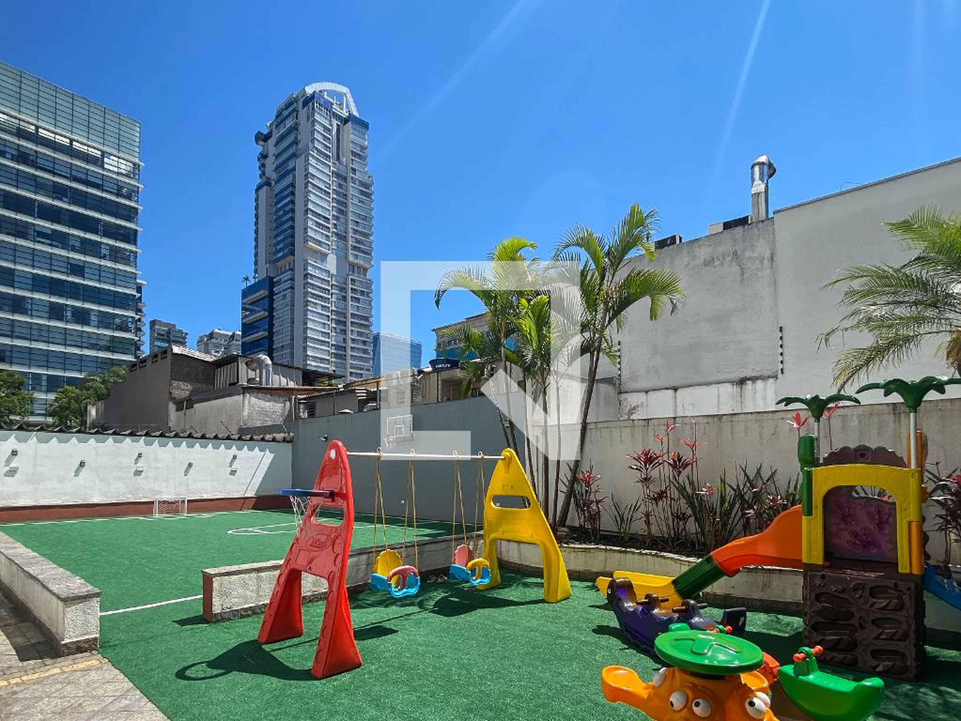 Quadra Esportiva - Suzy II