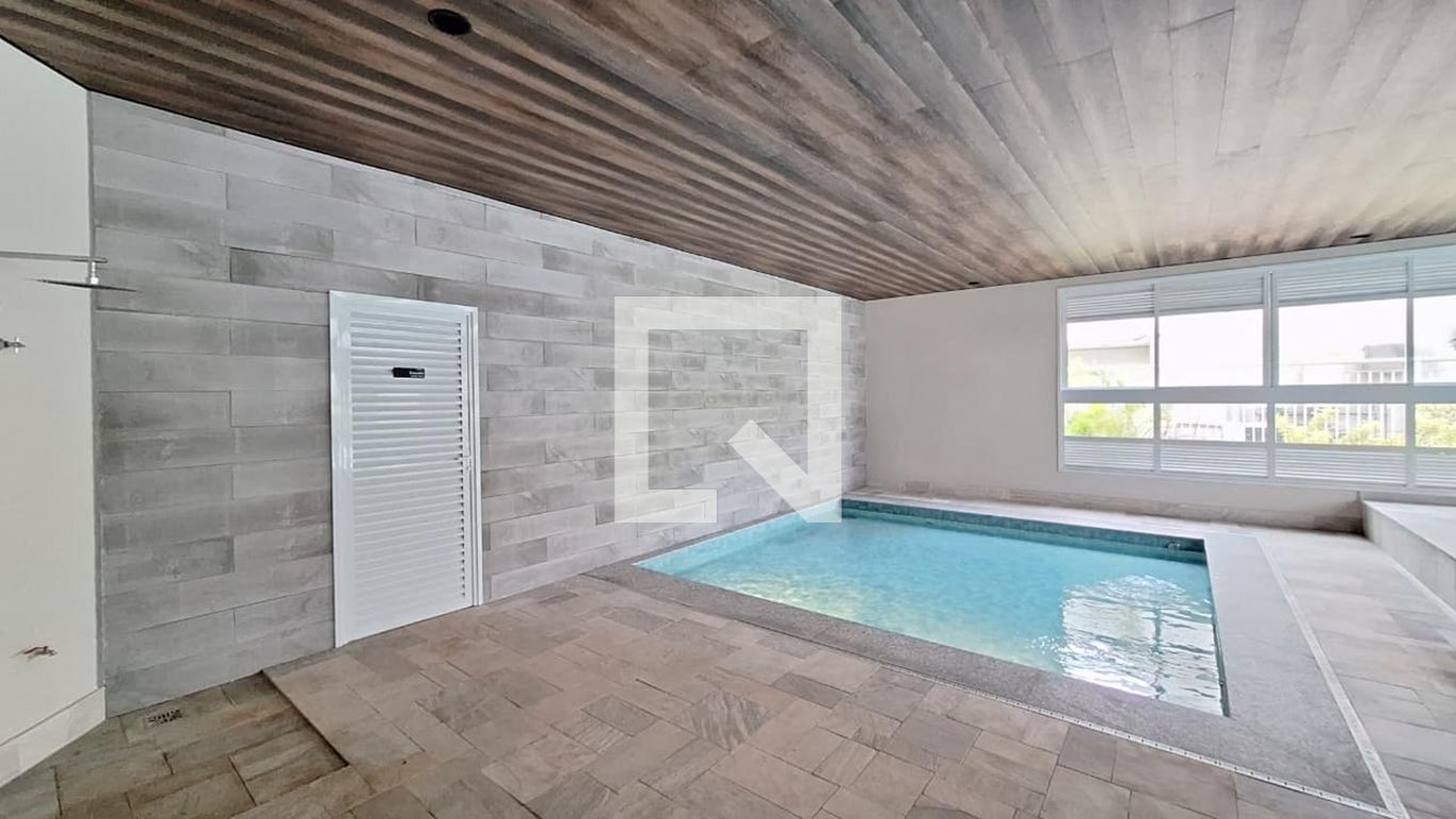 Piscina Coberta - Reserva Caminhos da Lapa