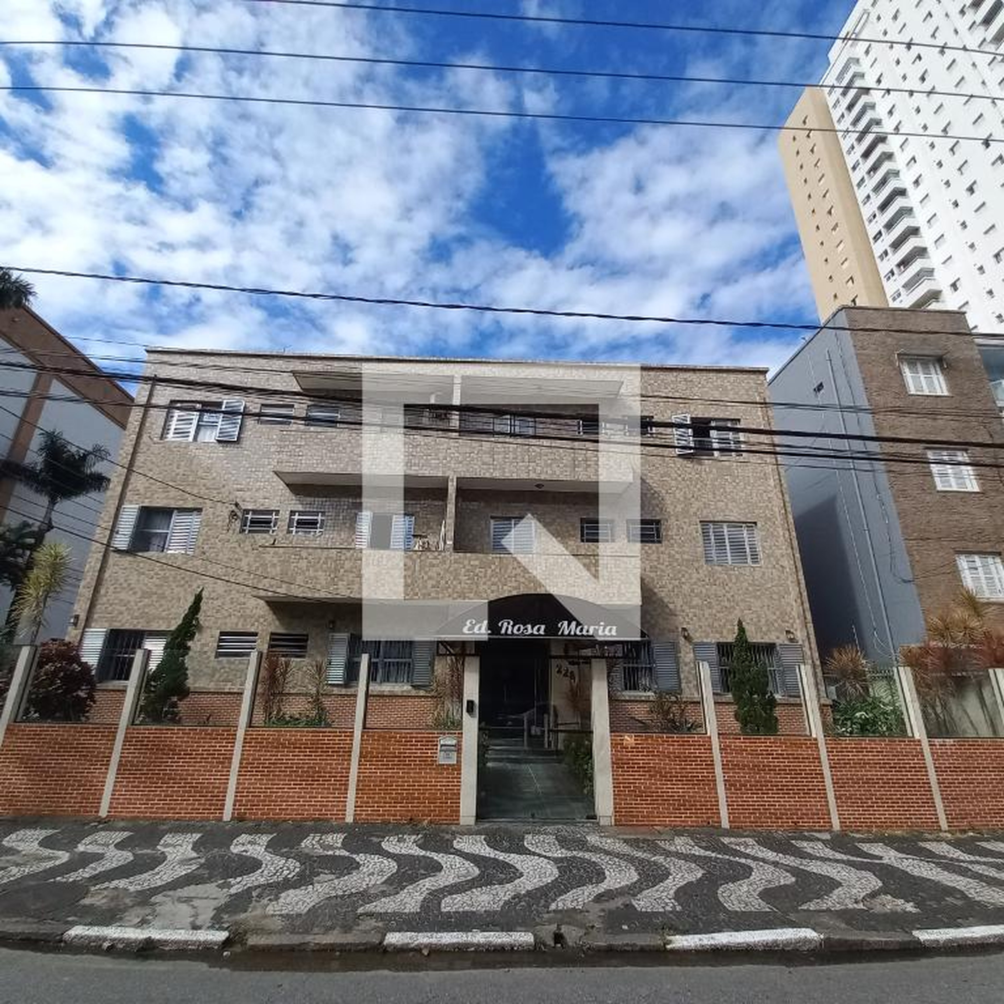 Fachada do Prédio Condomínio em Rua Jacob Emmerich, 228