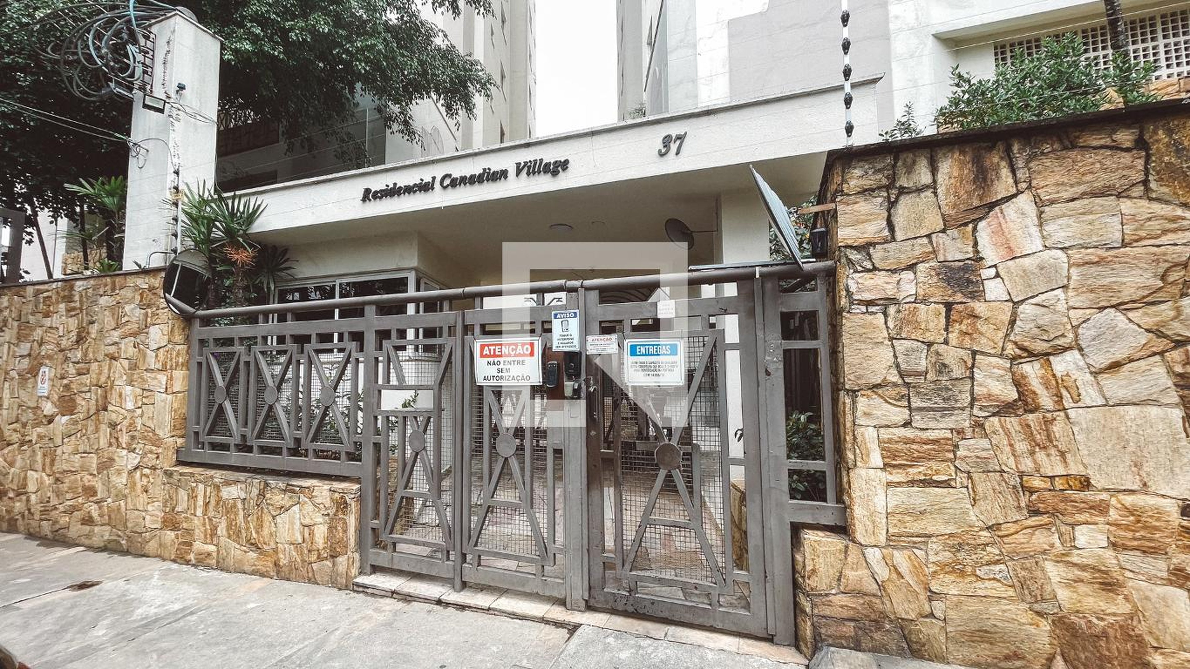 Fachada do Prédio Residencial Canadian Village