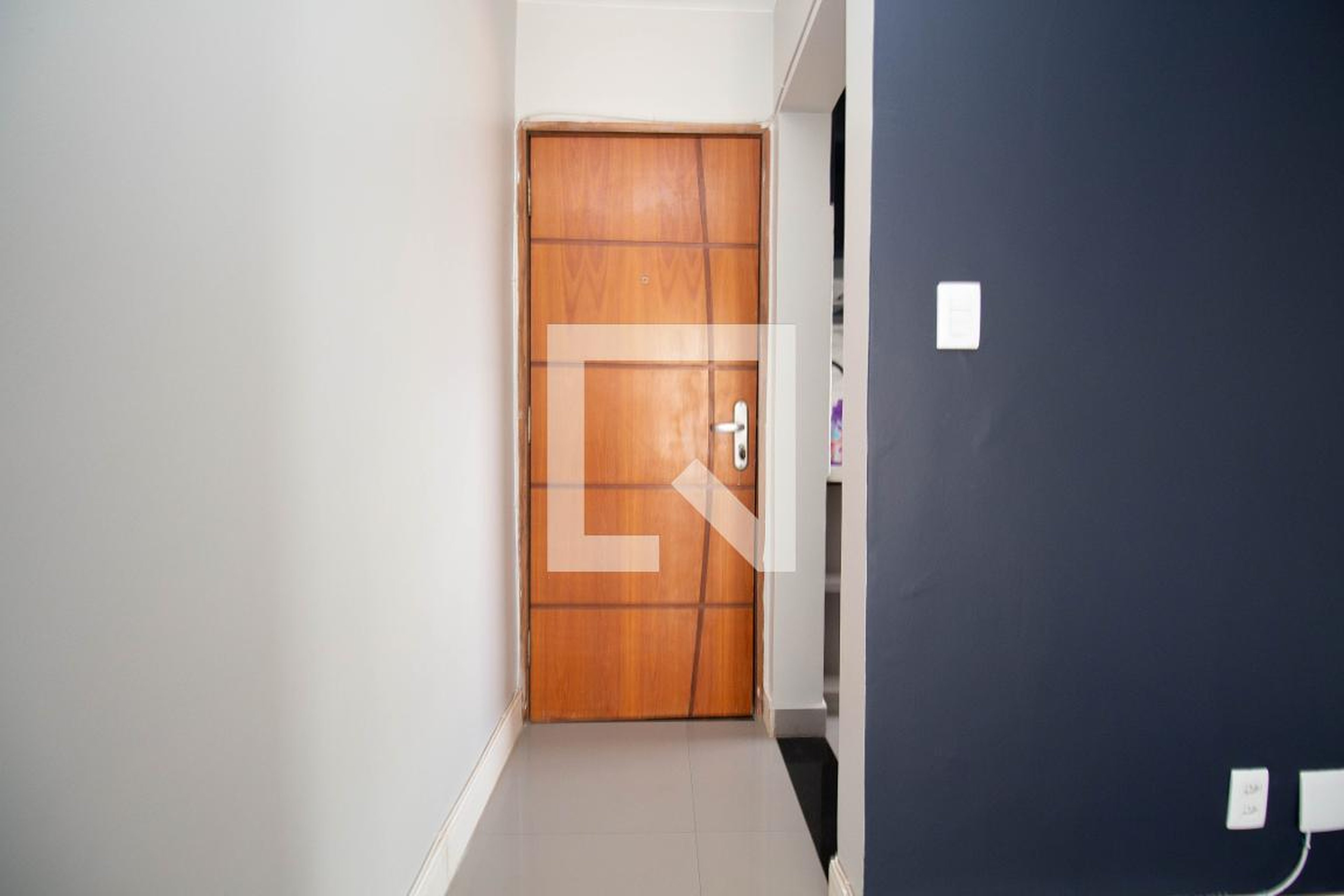 Hall - null