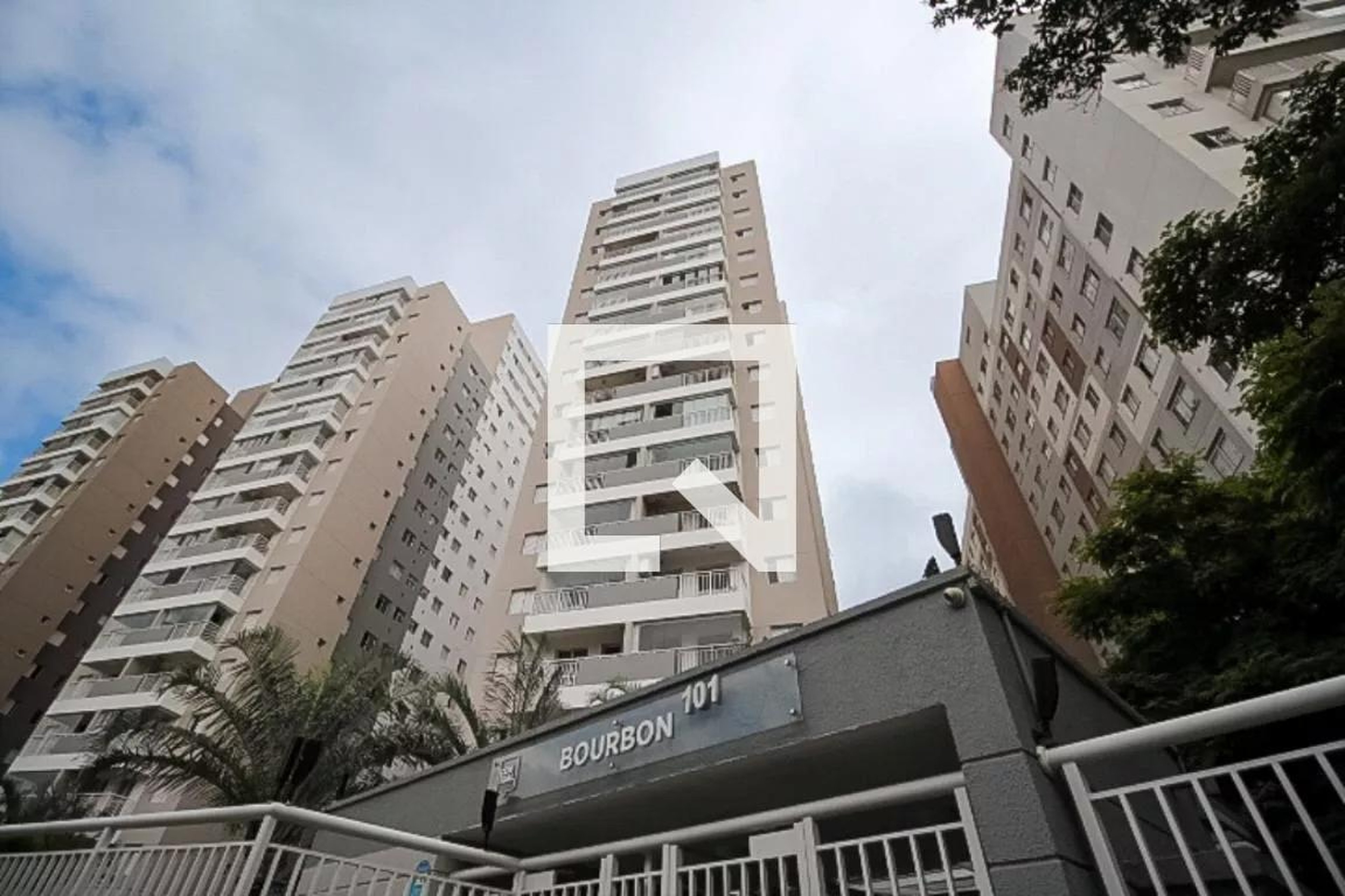 Fachada do Condomínio Edifício Bourbon