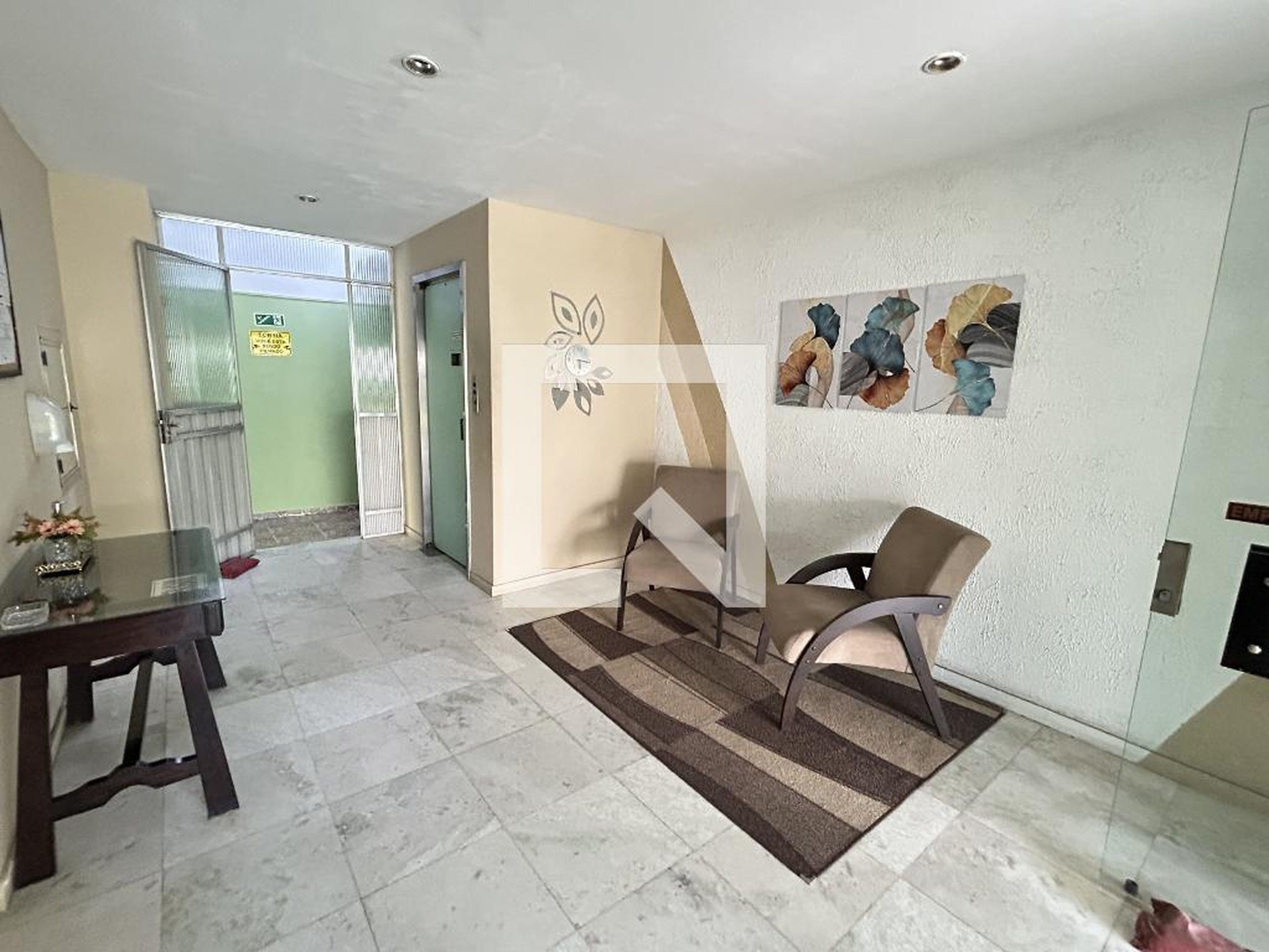 Hall de entrada - Edifício Lamas Valentinas