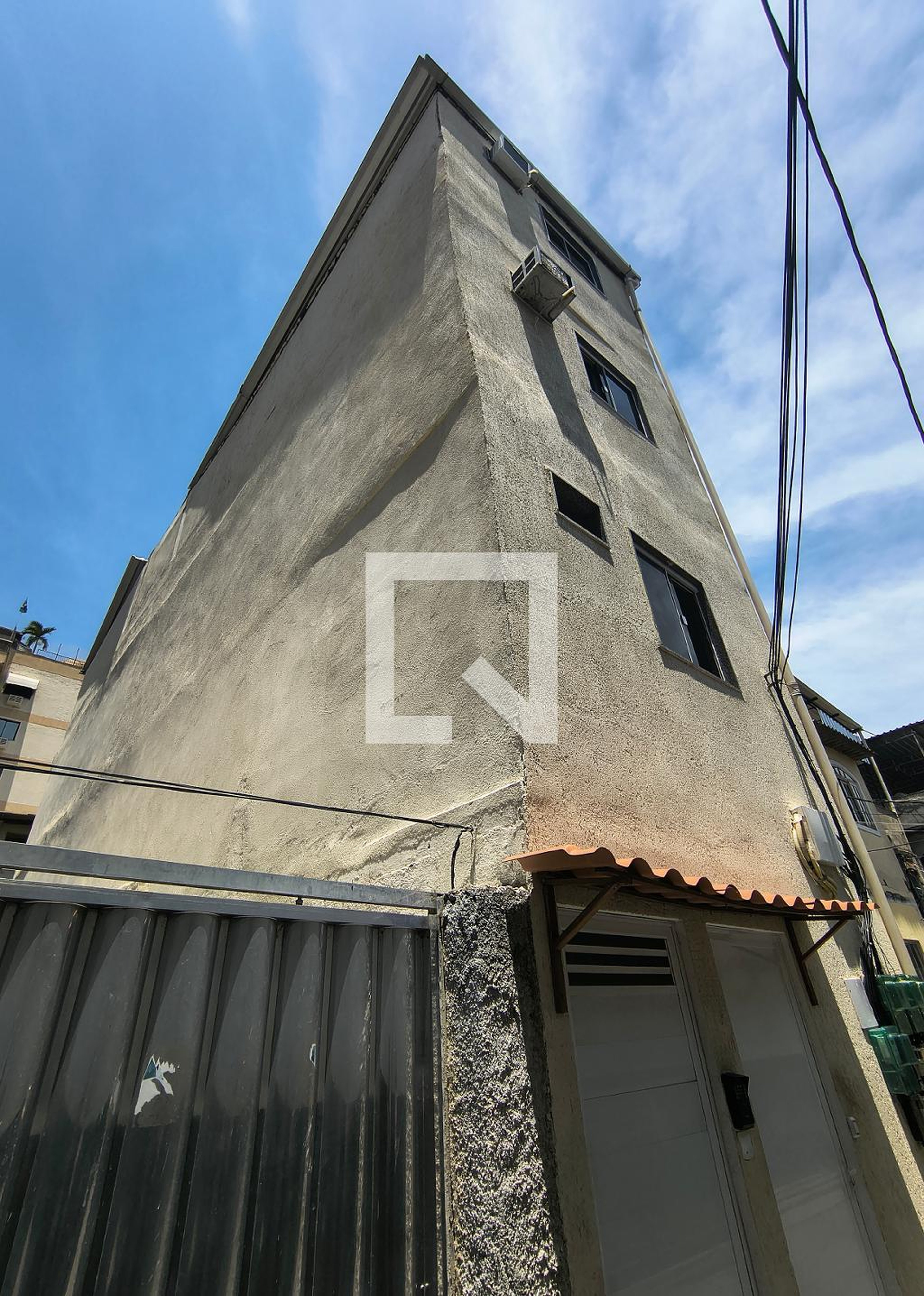 Fachada Condomínio em Rua Ituverava, 820