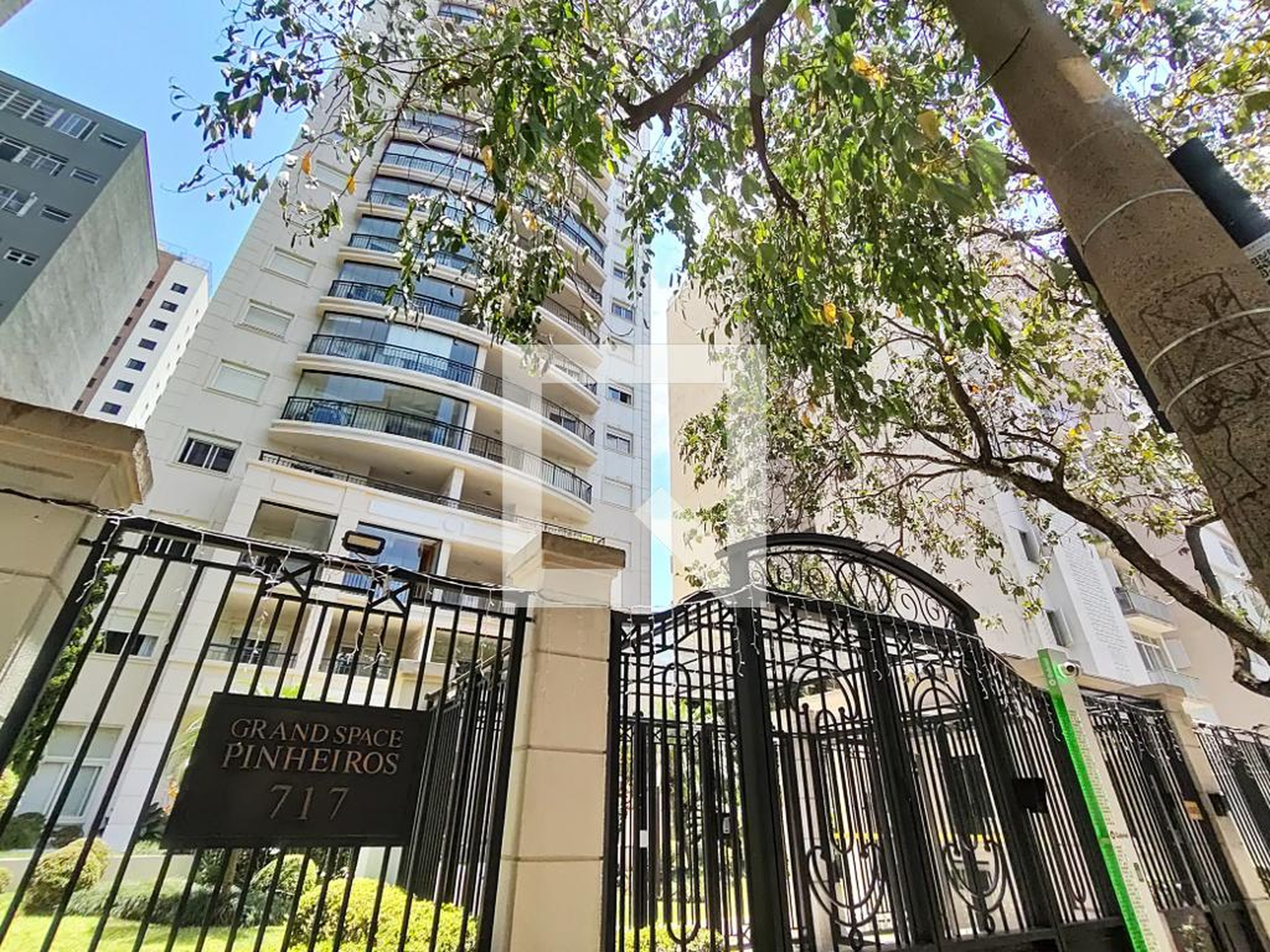 Fachada Condomínio Grand Space