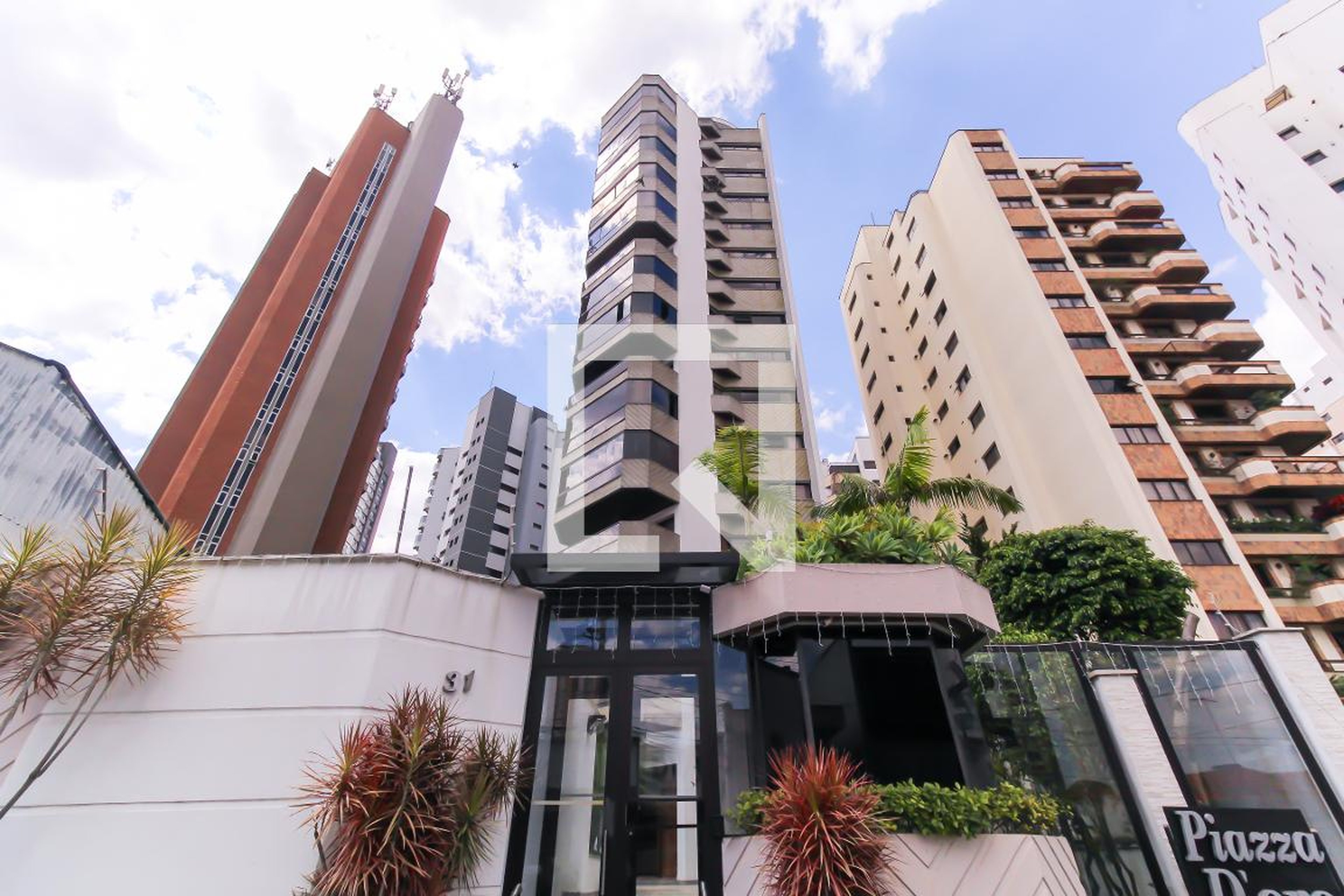 Fachada Condomínio Piazza Doro