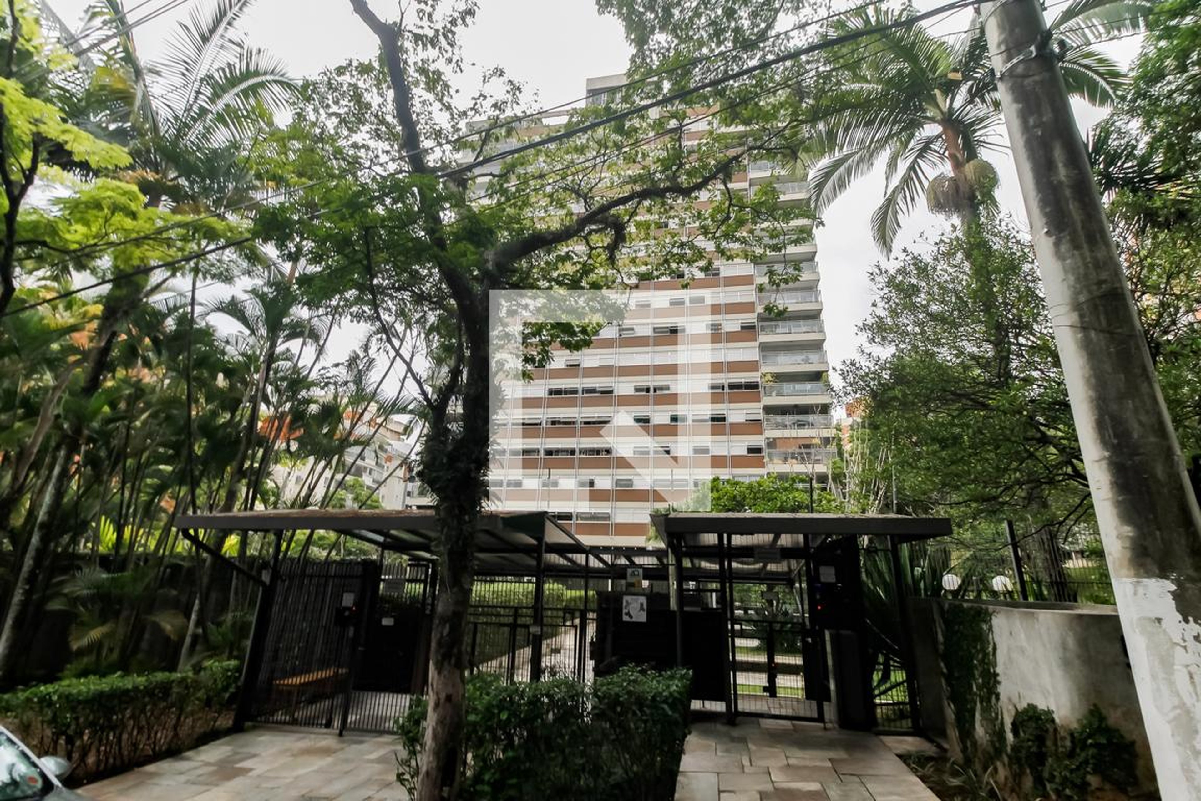 Fachada do Prédio Condomínio Trouville