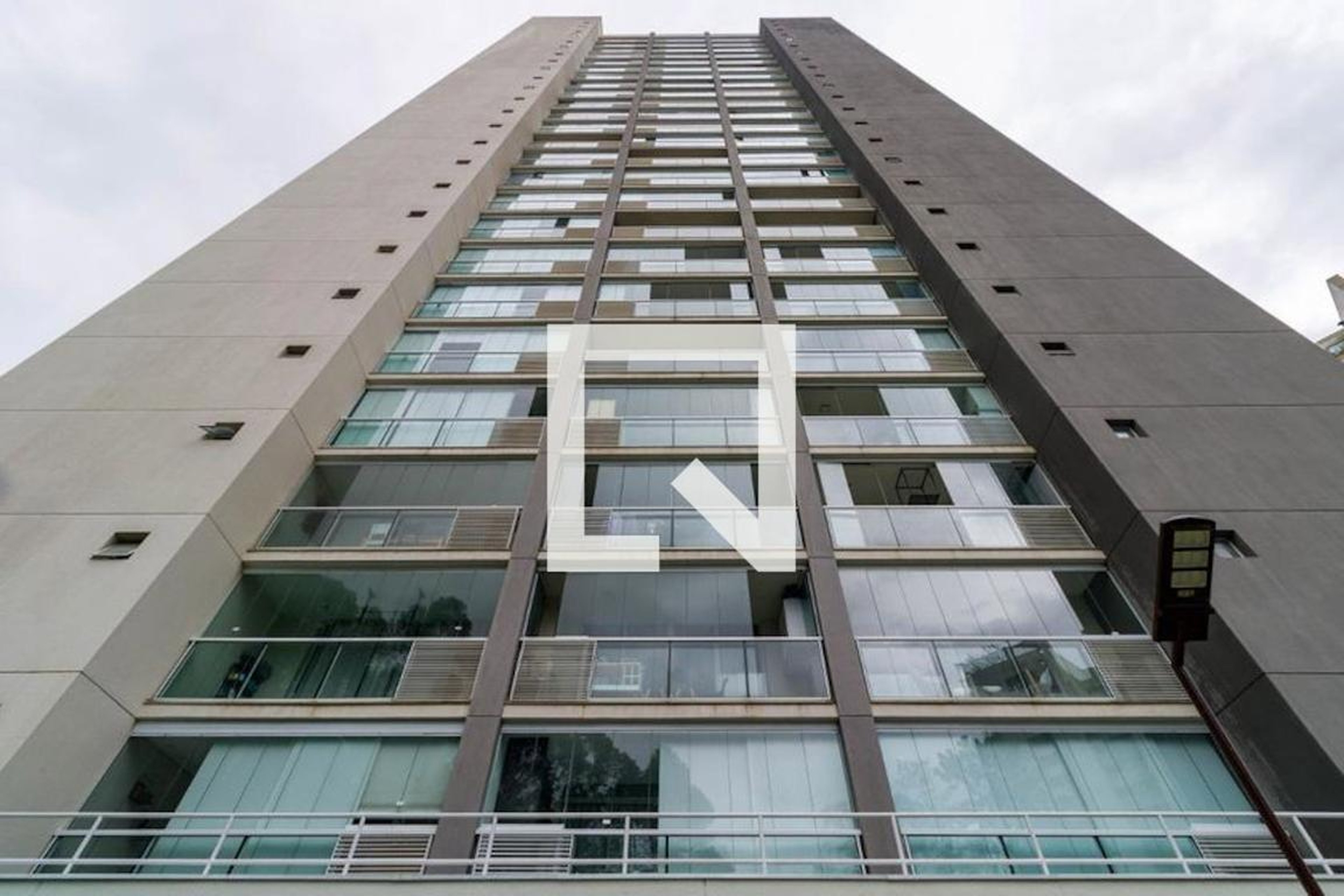 Fachada Condomínio Viz Ponte Estaiada