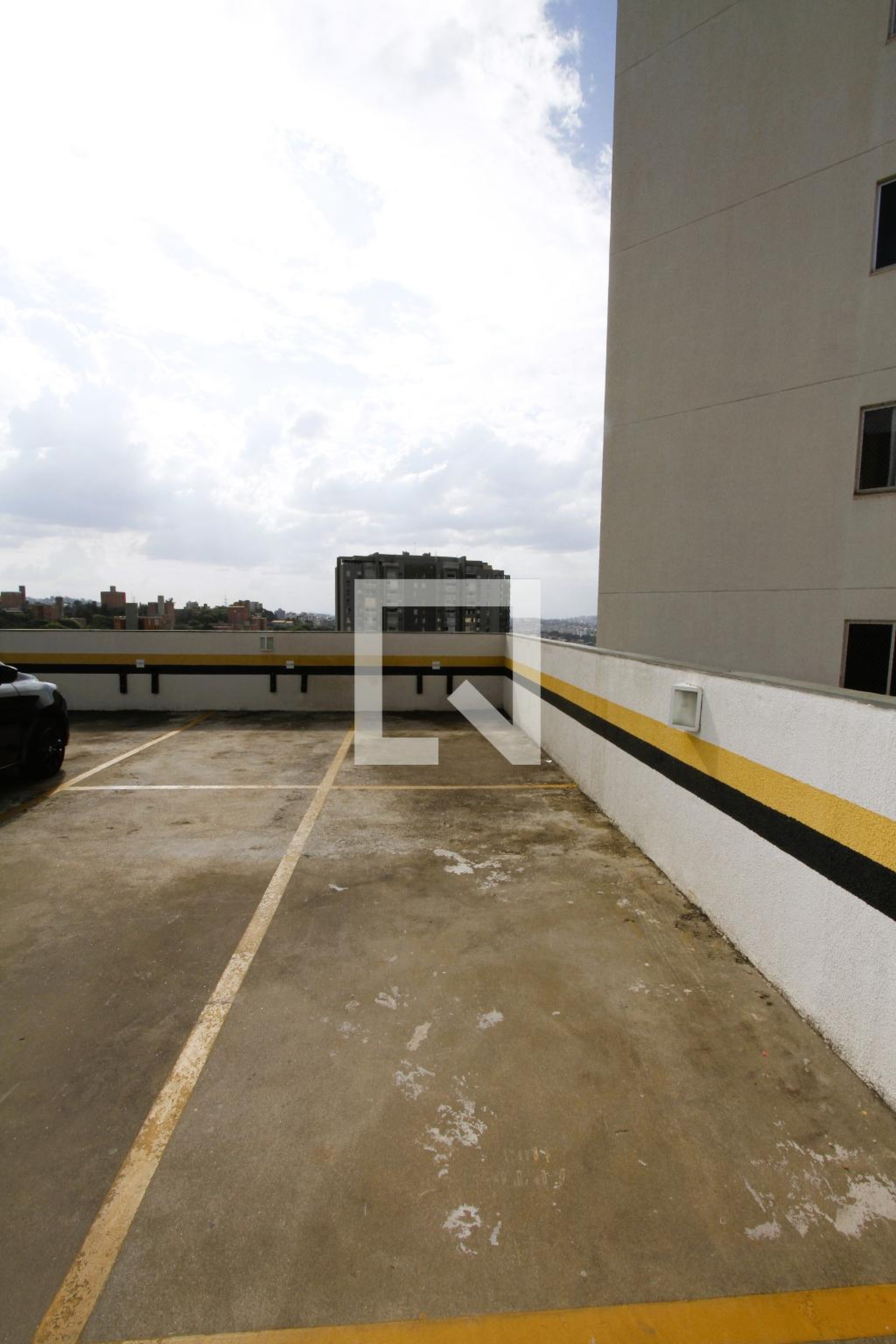 estacionamento - Ville de La Corconde