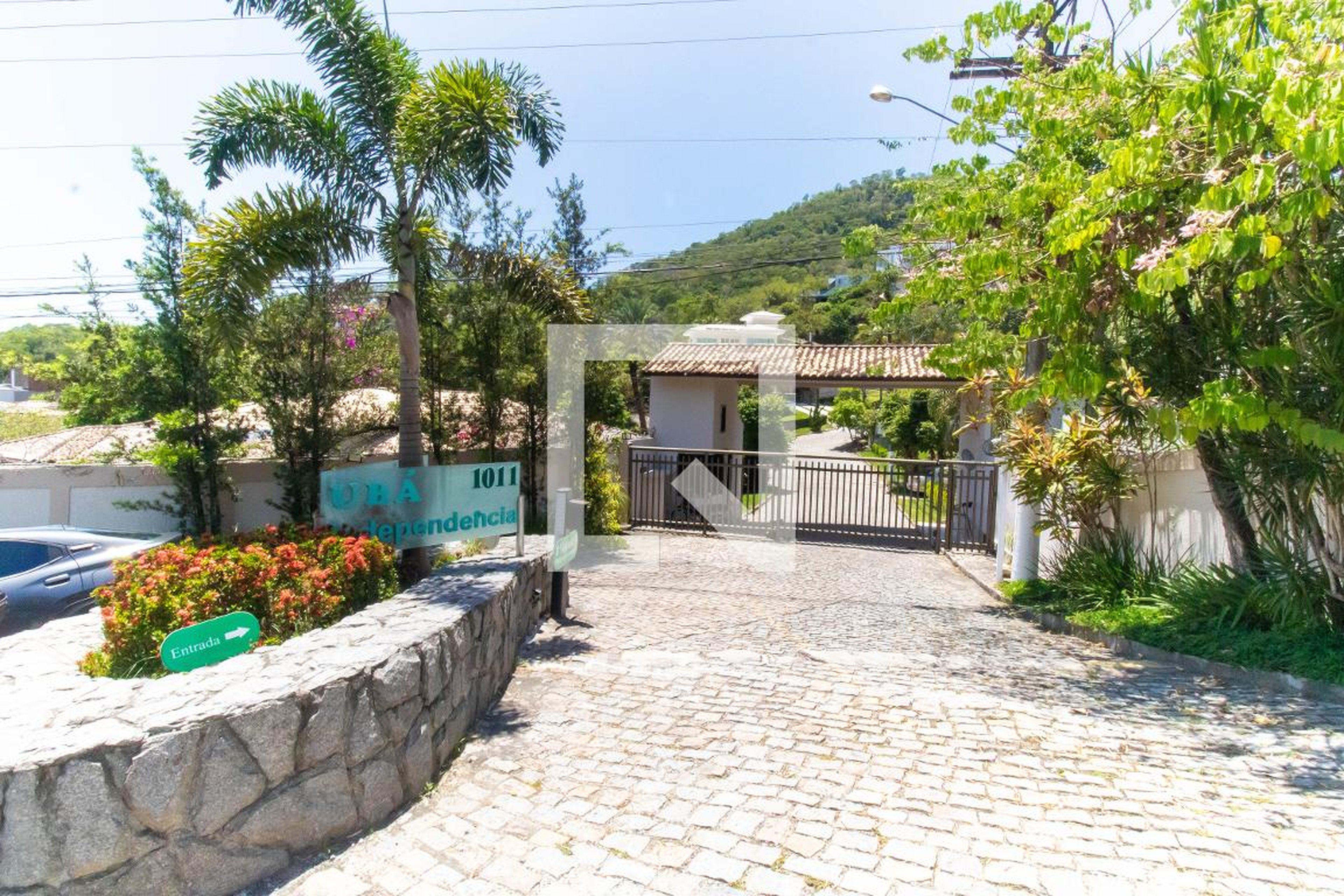 Fachada Condomínio Uba Independencia