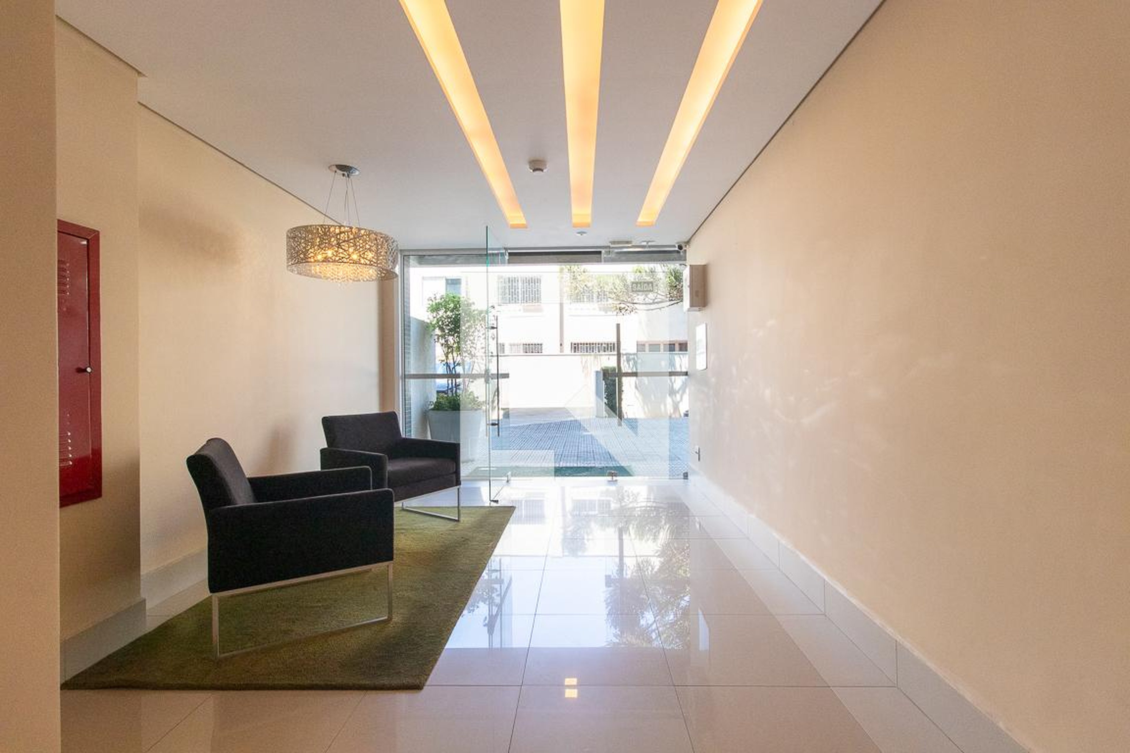 Hall de entrada Condomínio em Rua Baltazar Carrasco dos Reis, 1772