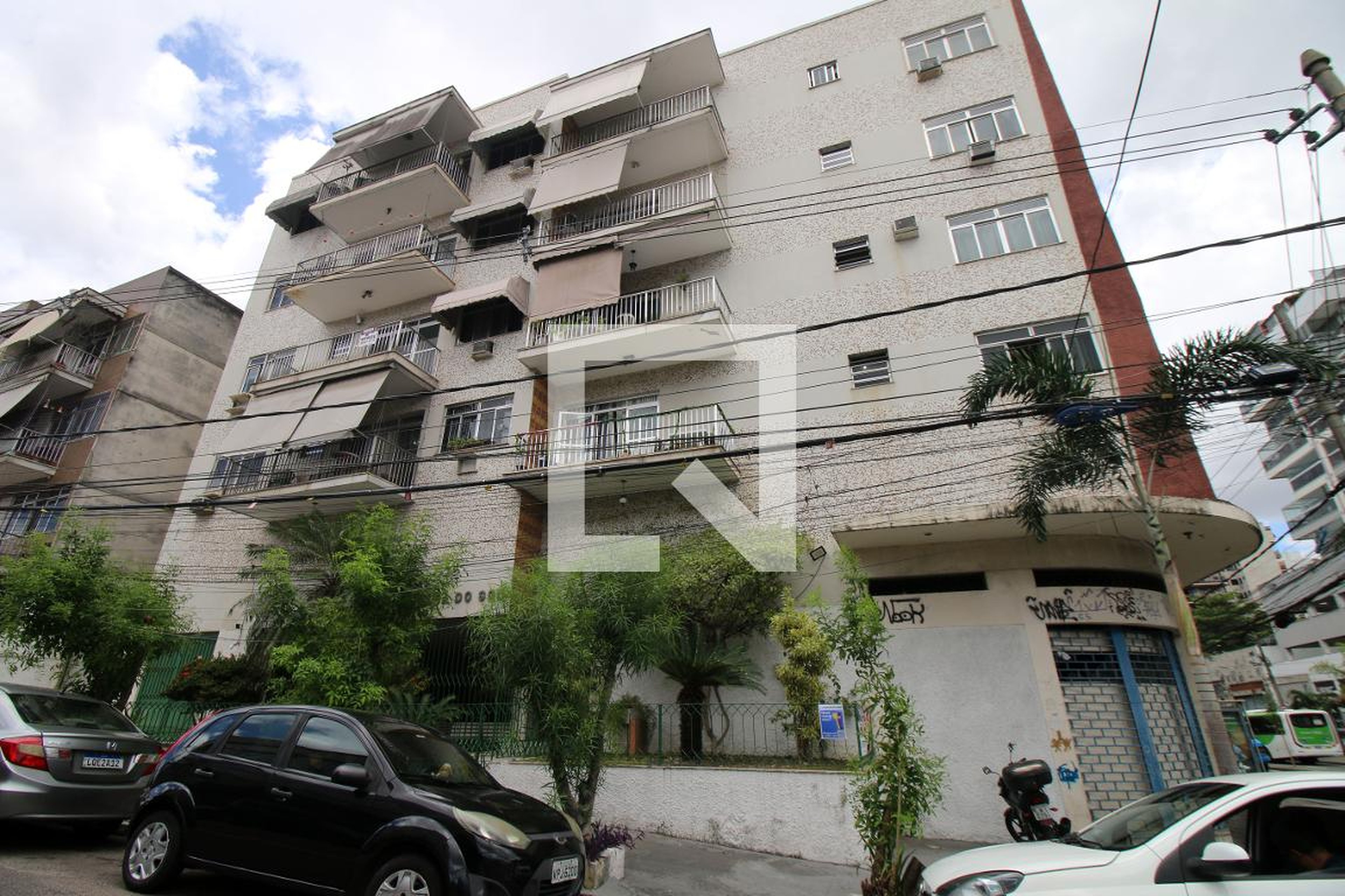 Fachada do Prédio Condomínio Entrada do Sol