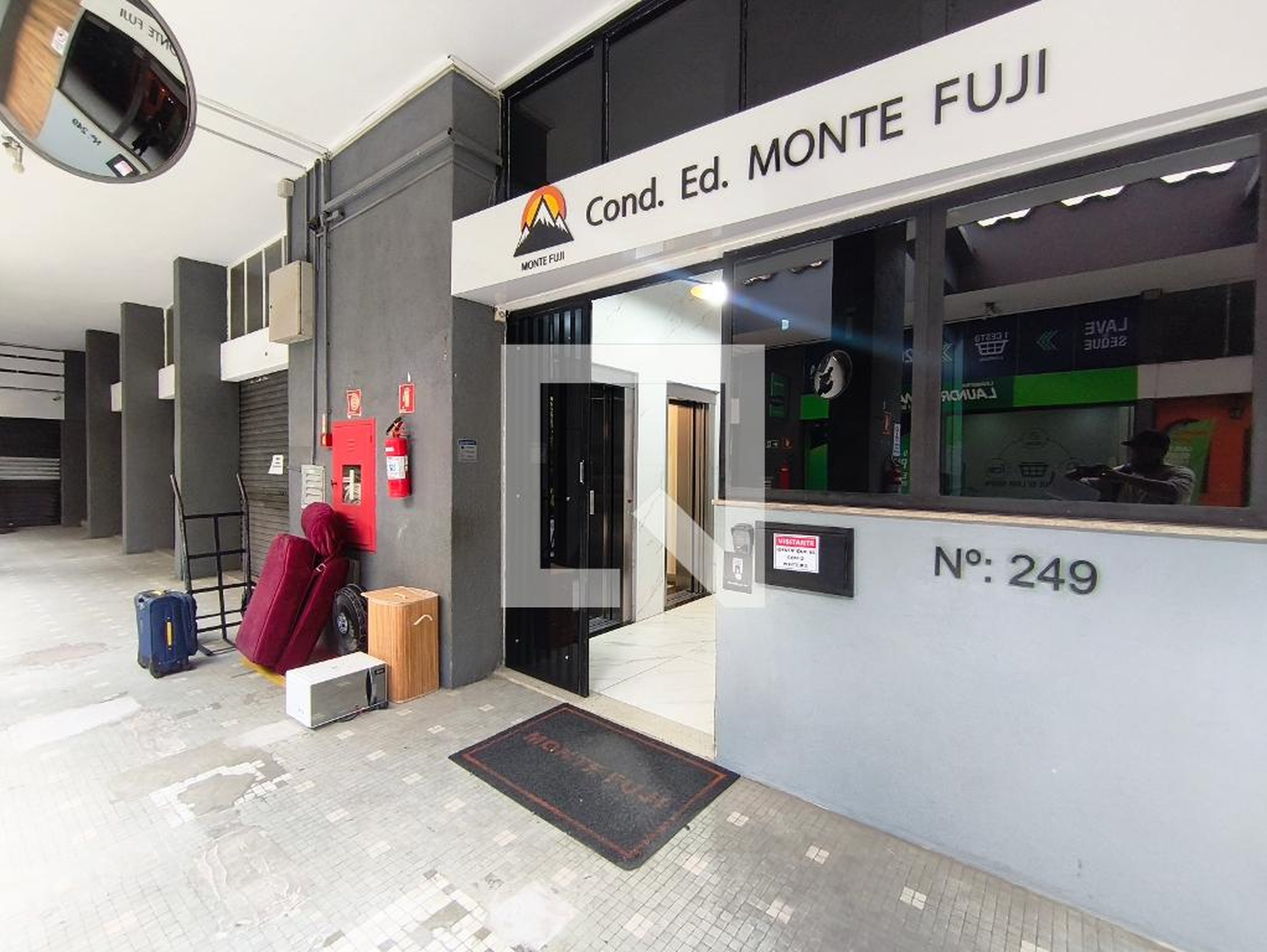 Entrada - Galeria Comercial 249 |Edifício Monte Fuji  Residencial